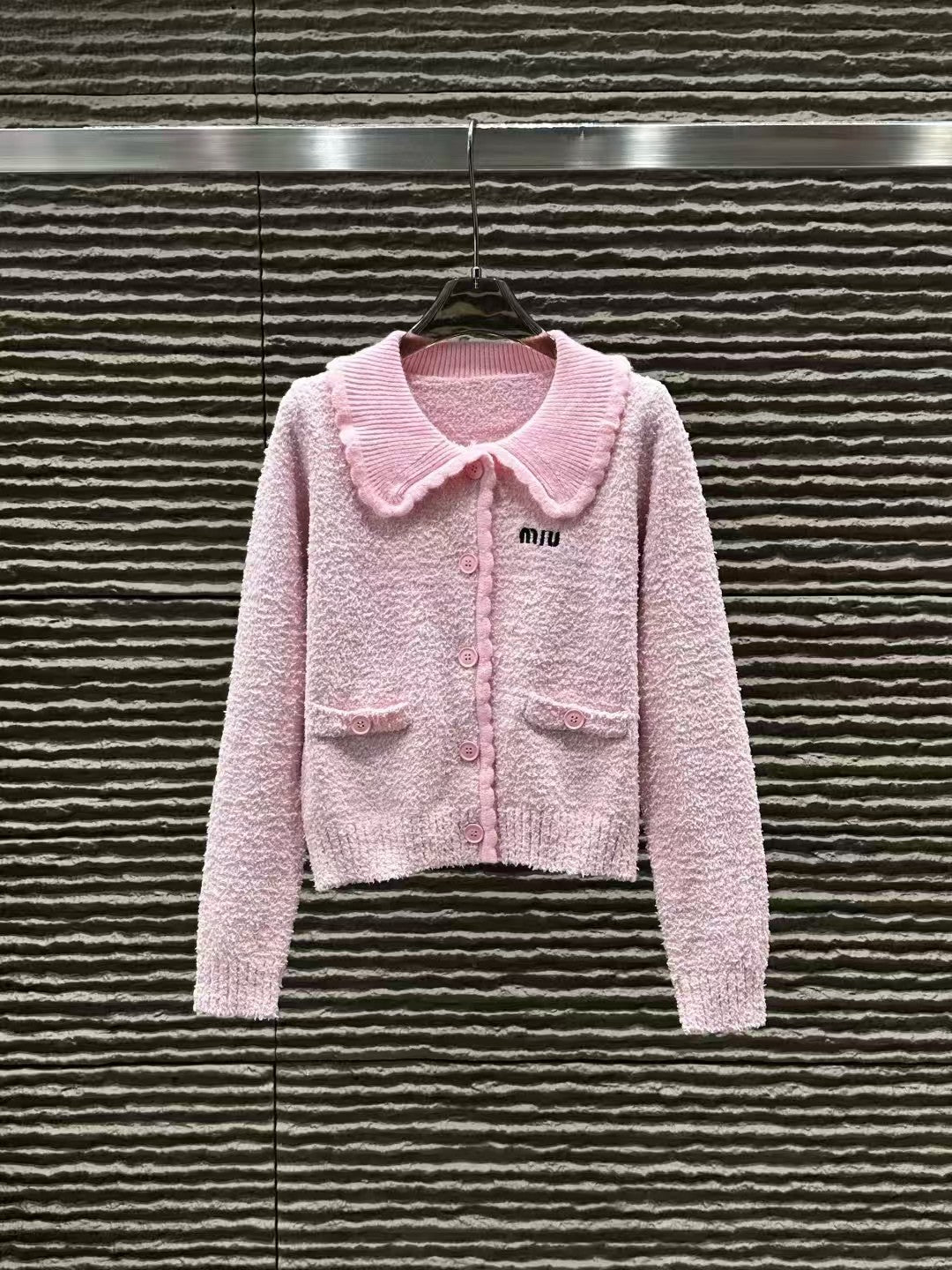 New collar knitted cardigan
