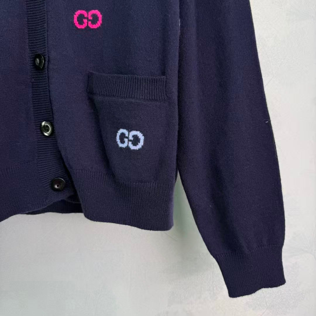 New V-neck Knitted Cardigan