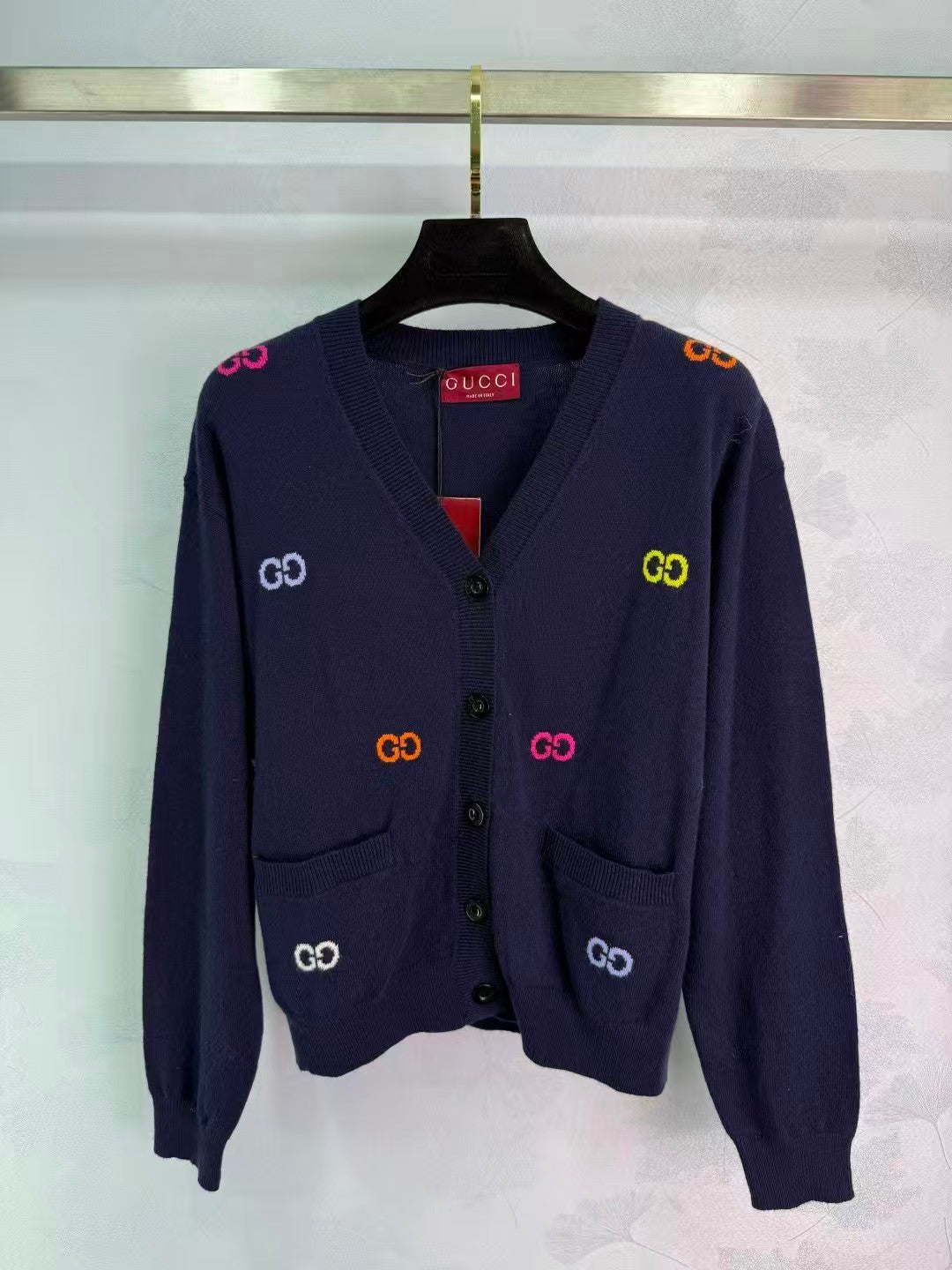 New V-neck Knitted Cardigan