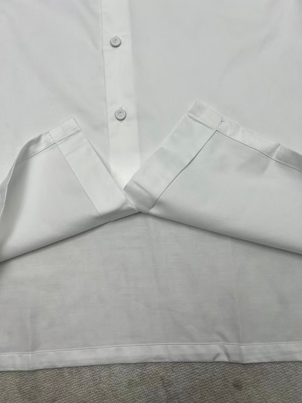 New casual long sleeved shirt