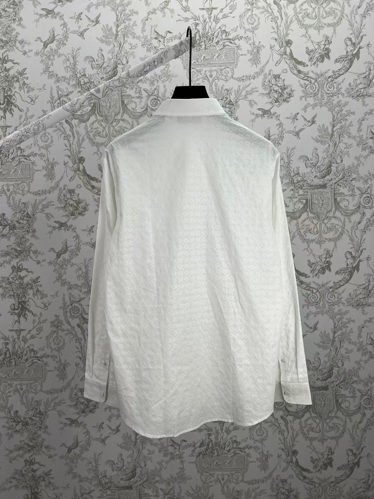New letter long sleeved shirt