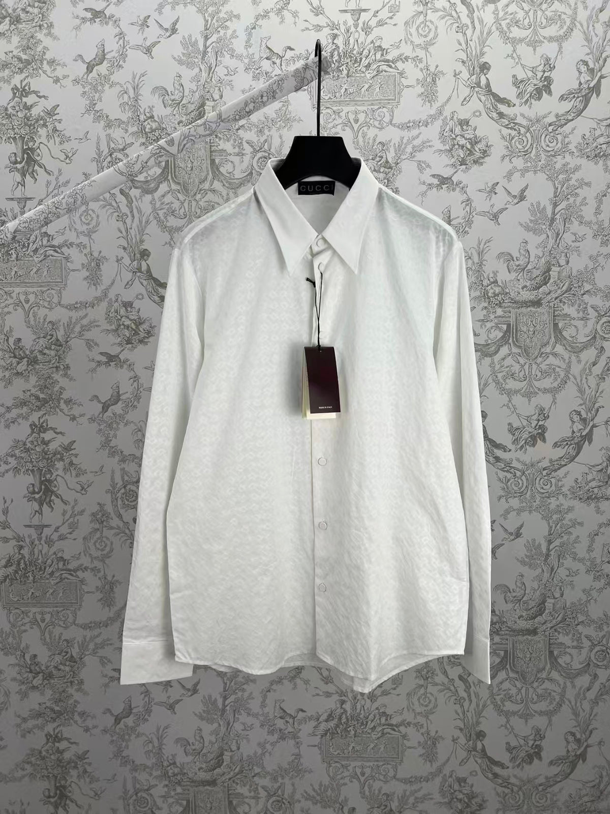 New letter long sleeved shirt