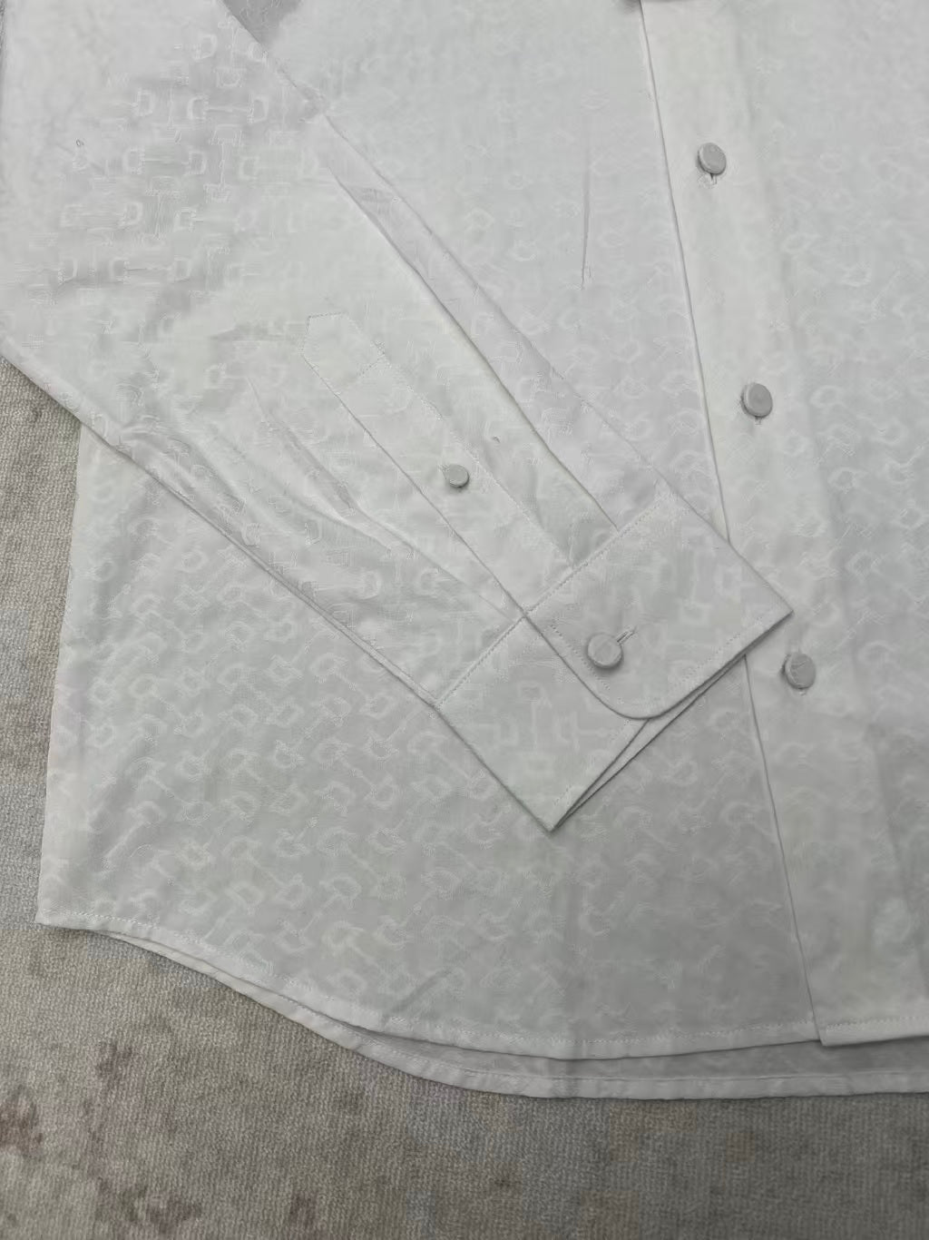 New letter long sleeved shirt