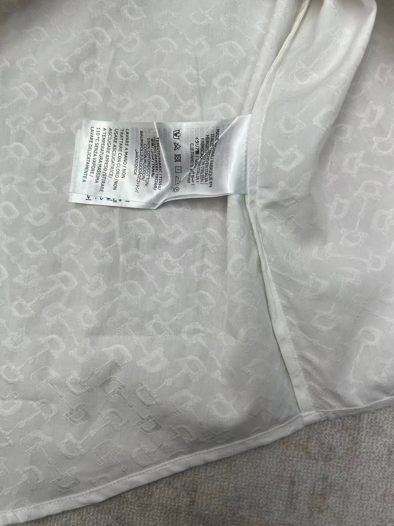 New letter long sleeved shirt