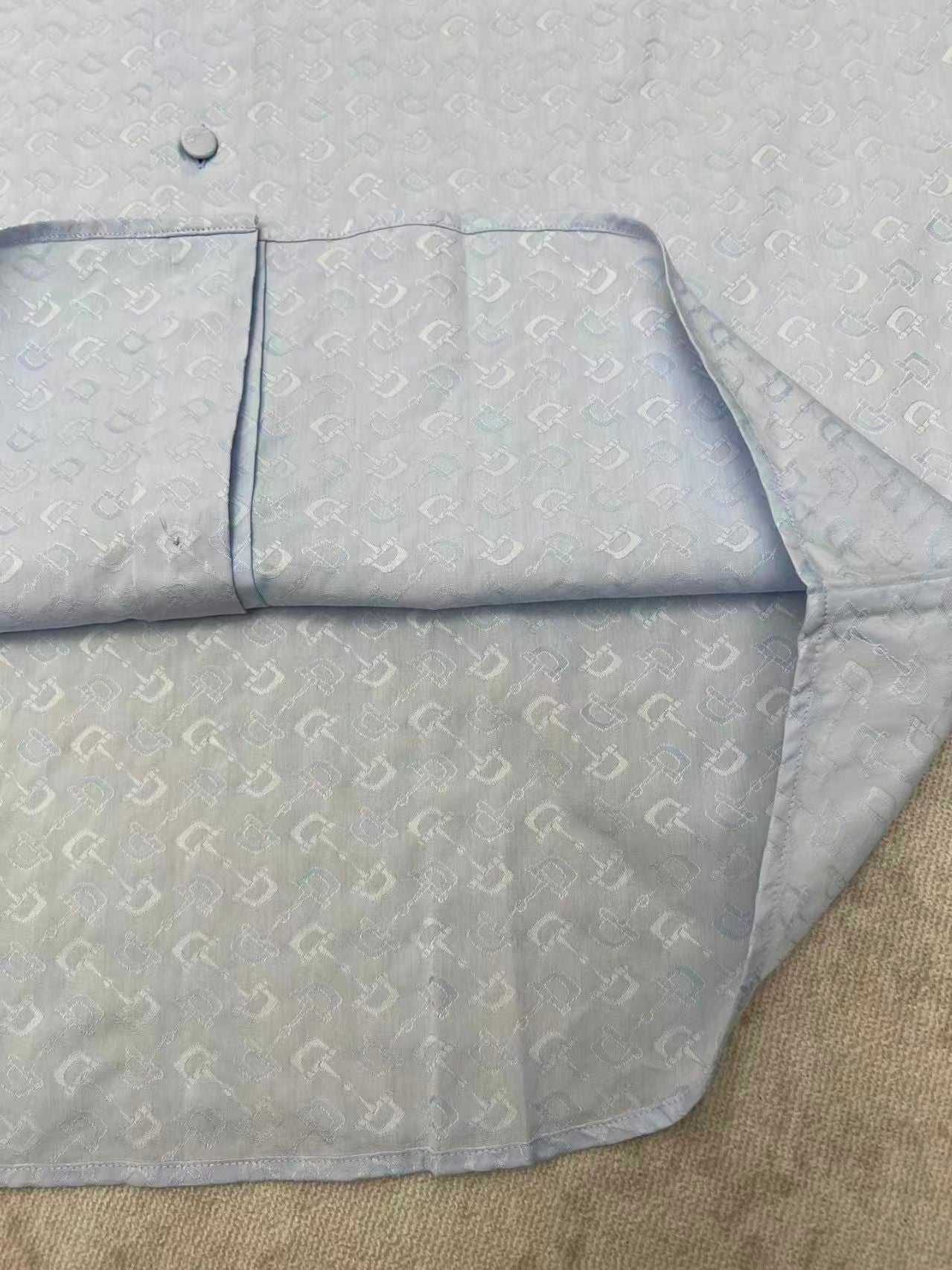 New letter long sleeved shirt