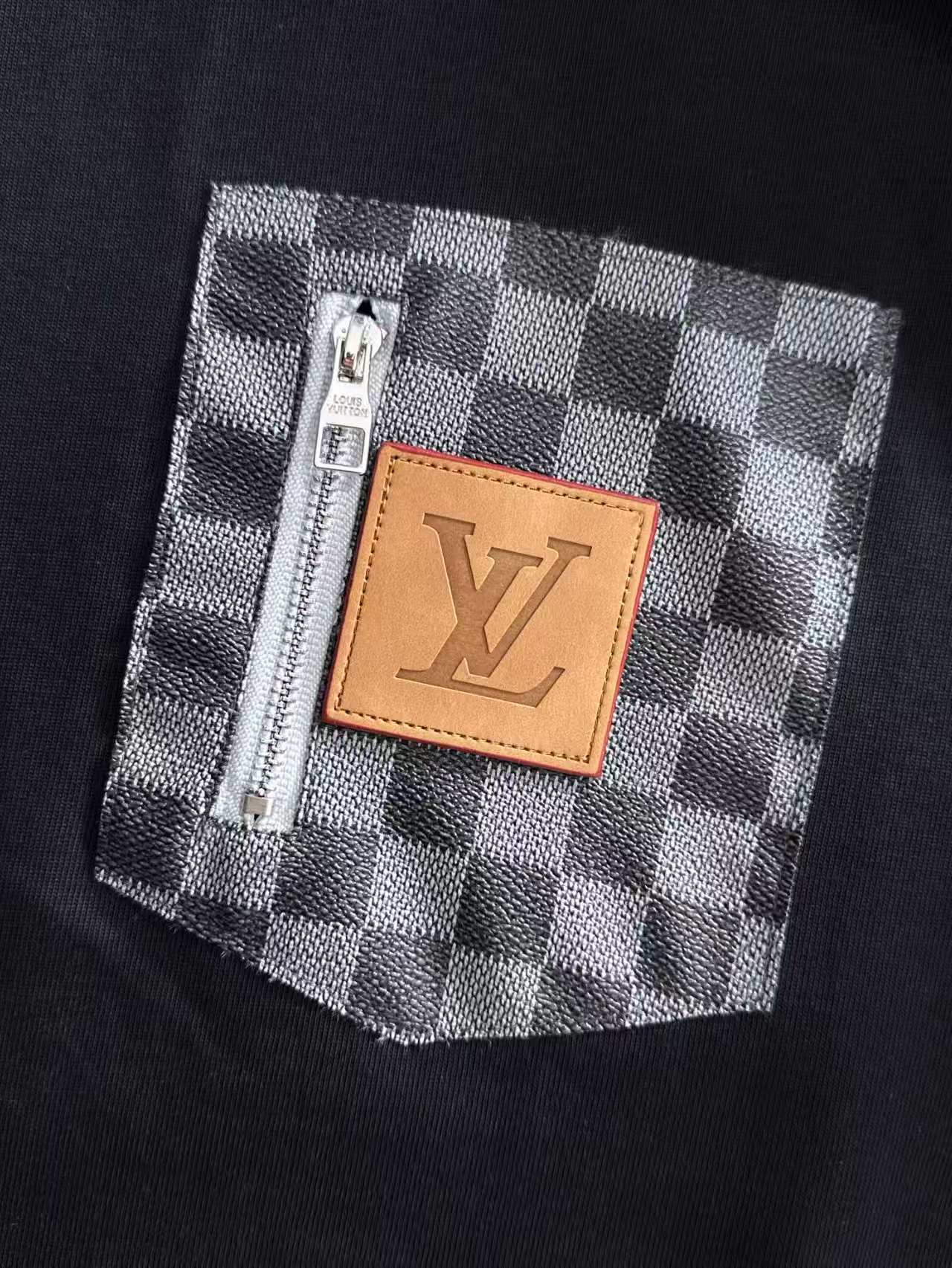 New Zipper Pocket Long Sleeve T-shirt