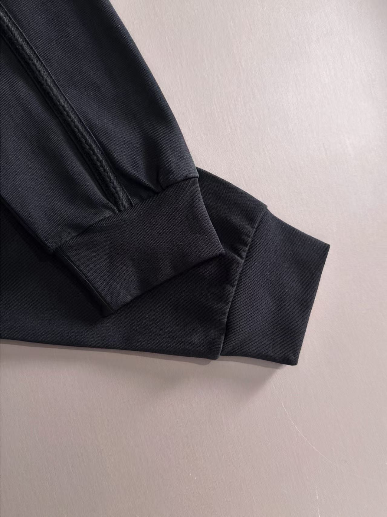 New Zipper Pocket Long Sleeve T-shirt