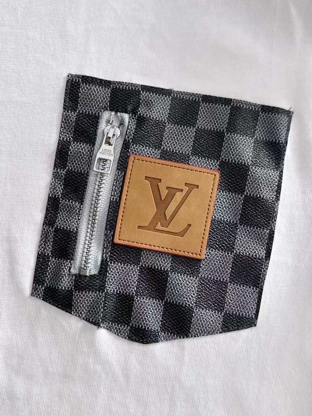 New Zipper Pocket Long Sleeve T-shirt