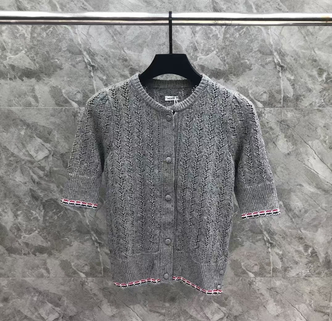 New hollowed out short sleeved cardigan