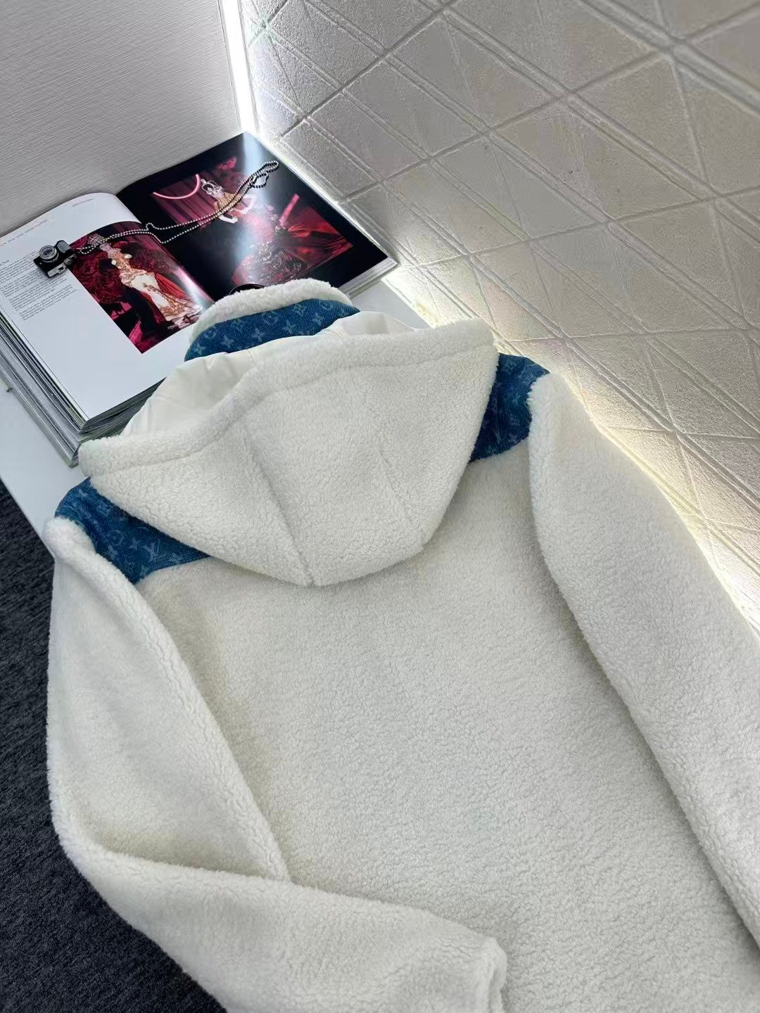New hooded lamb jacket