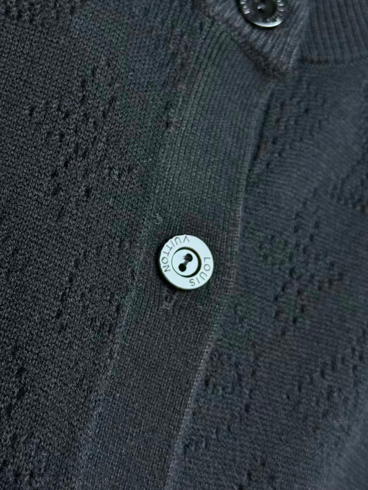 New hollowed out knitted cardigan color