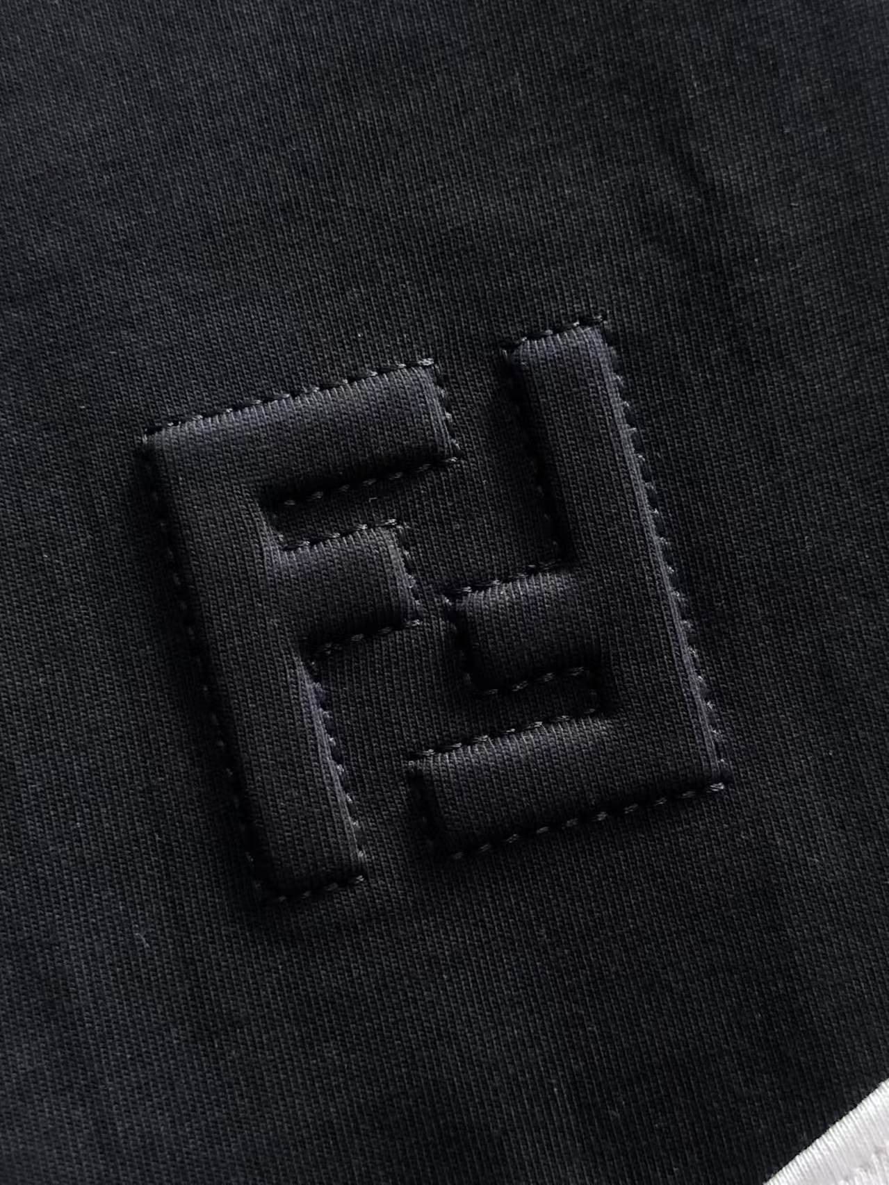 New patchwork embroidered long sleeved t-shirt