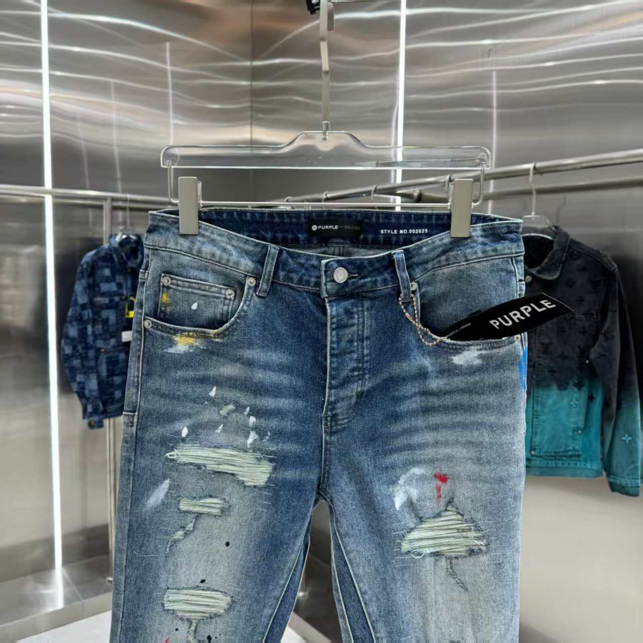 New distressed graffiti micro horn elastic jeans
