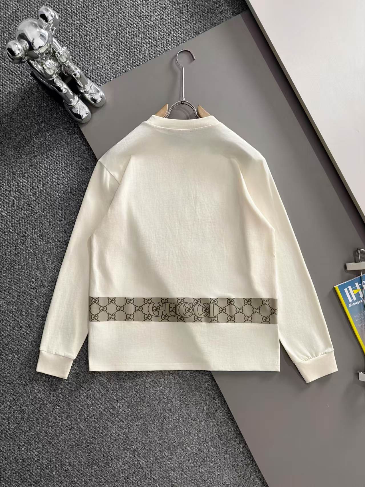 New adhesive letter long sleeved T-shirt