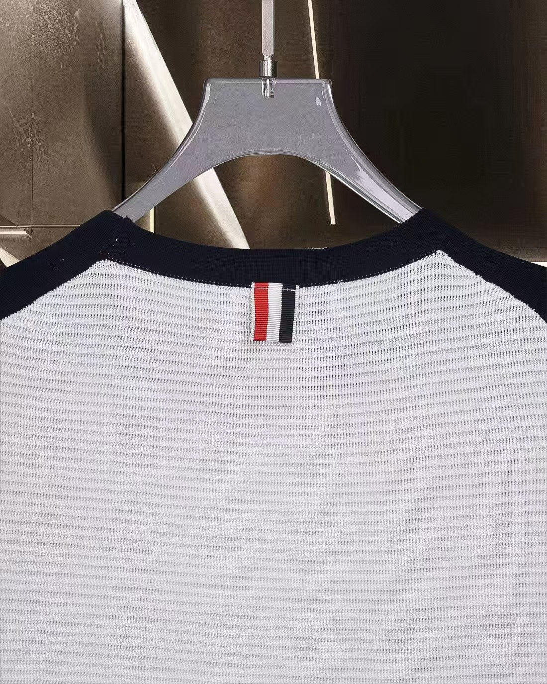 New color blocked knitted casual short sleeved T-shirt