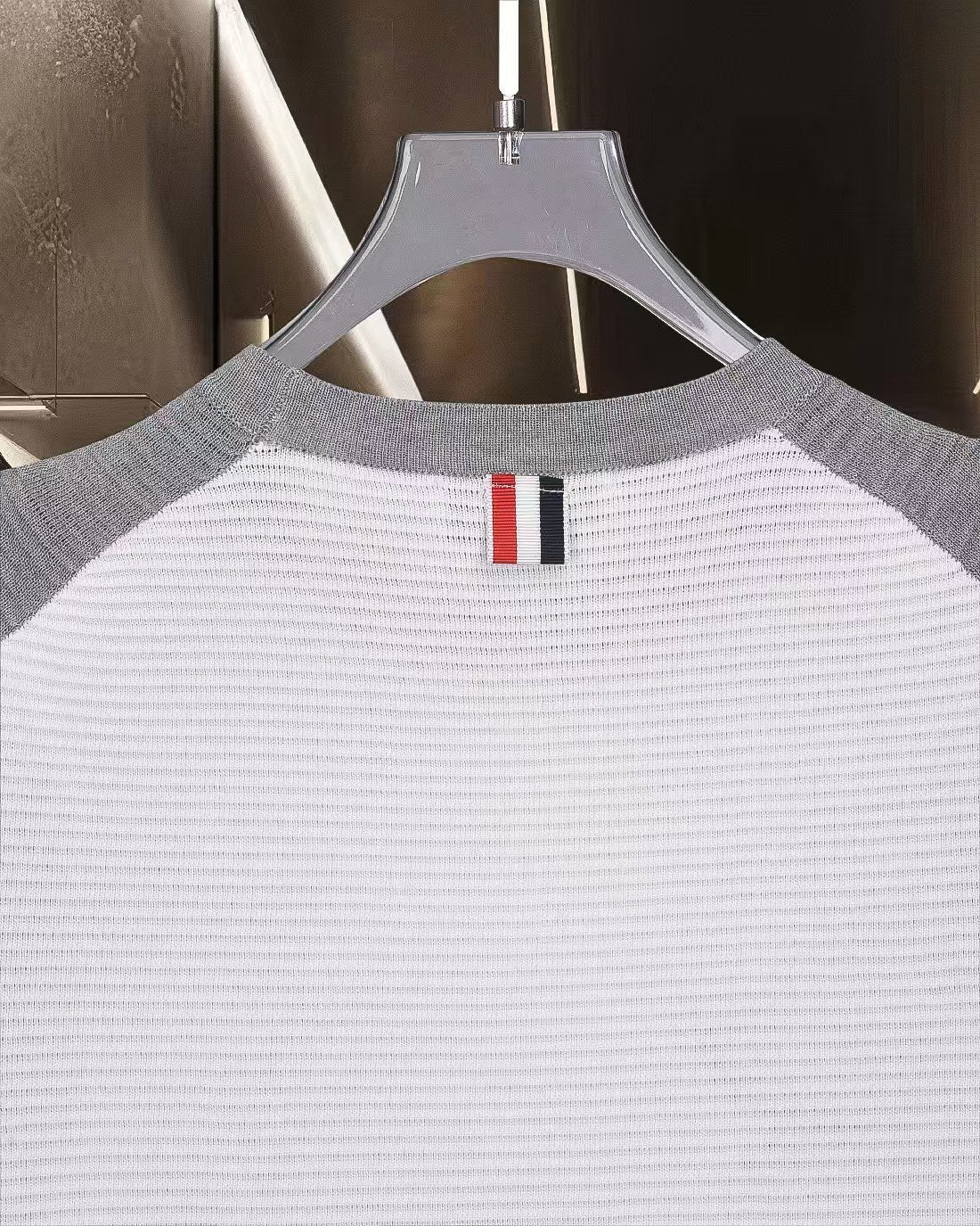 New color blocked knitted casual short sleeved T-shirt