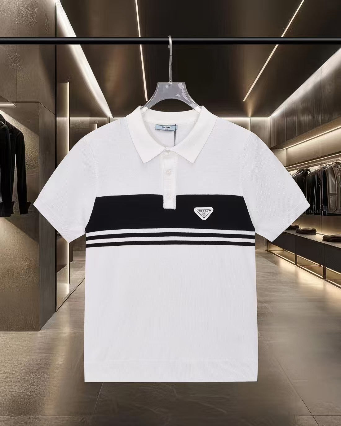 New striped knitted short sleeved polo shirt
