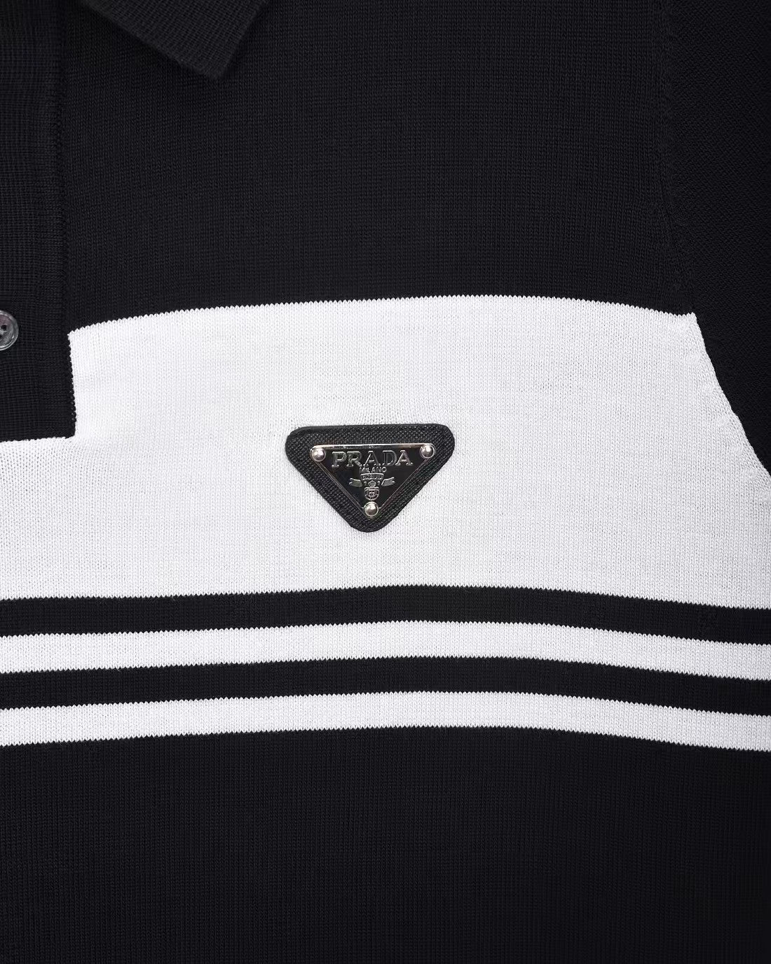 New striped knitted short sleeved polo shirt
