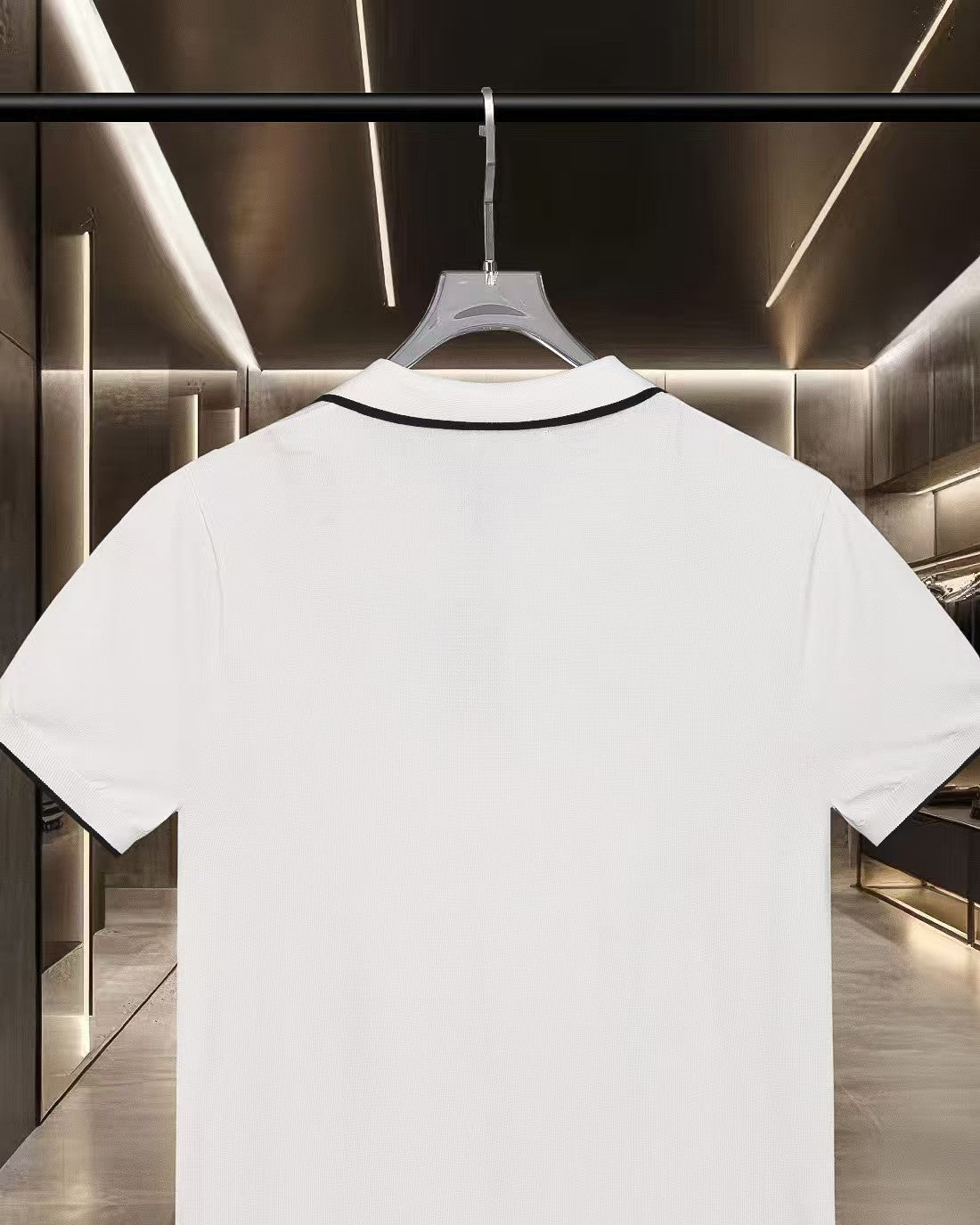 New embroidered knitted short sleeved polo shirt