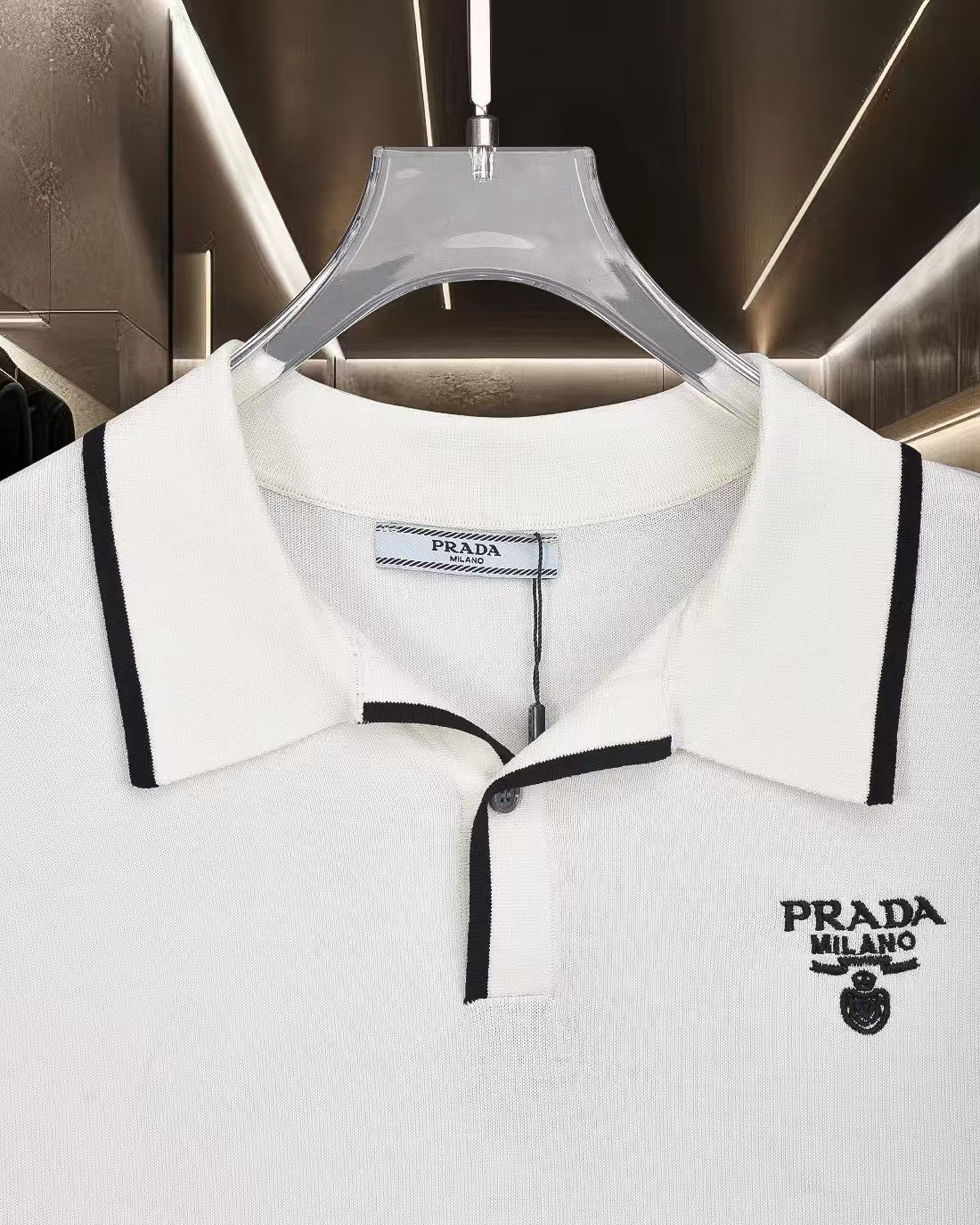 New embroidered knitted short sleeved polo shirt