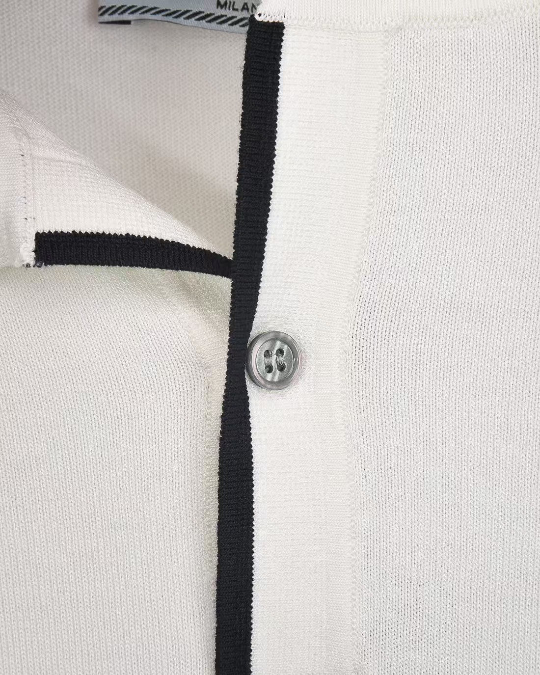New embroidered knitted short sleeved polo shirt