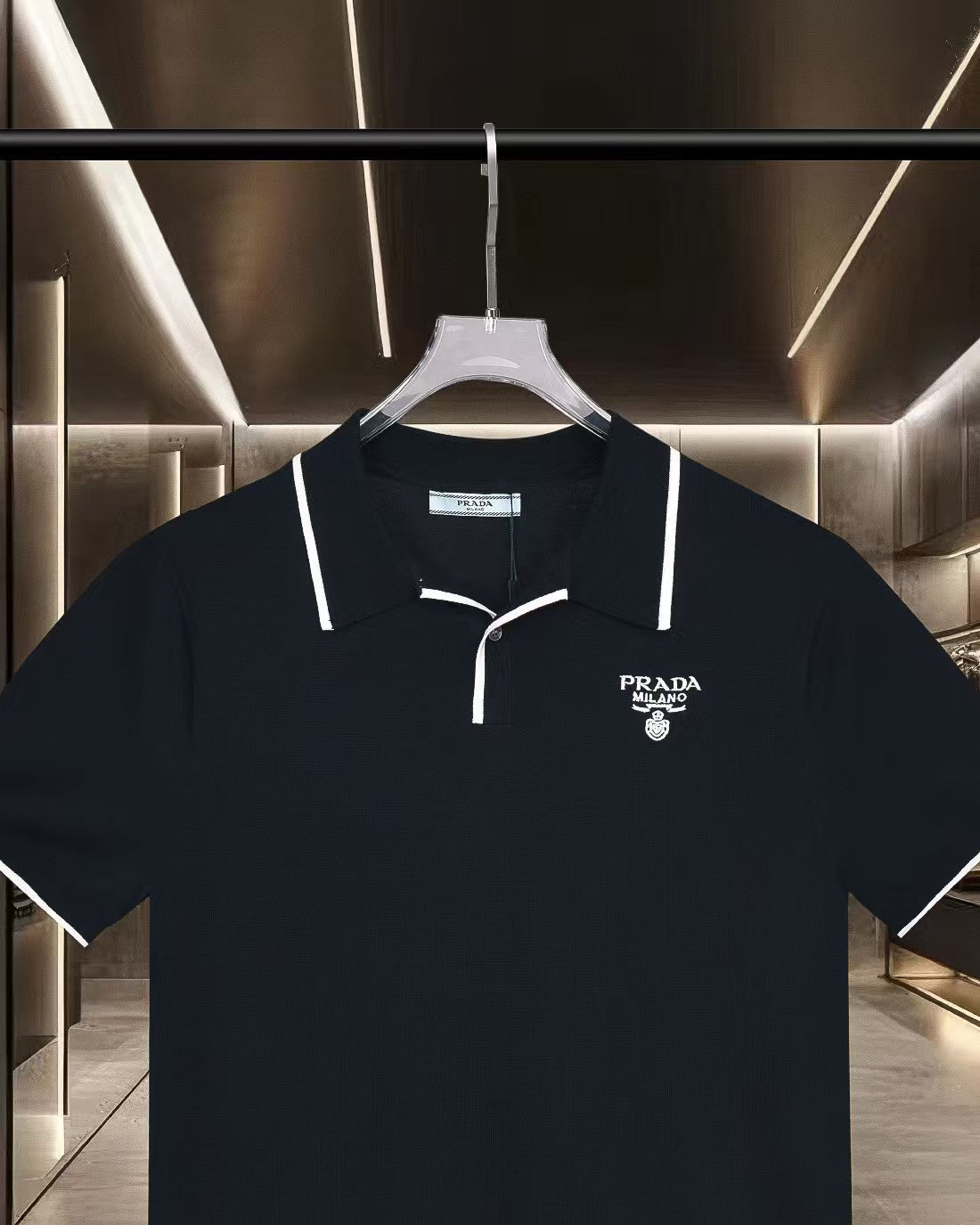 New embroidered knitted short sleeved polo shirt