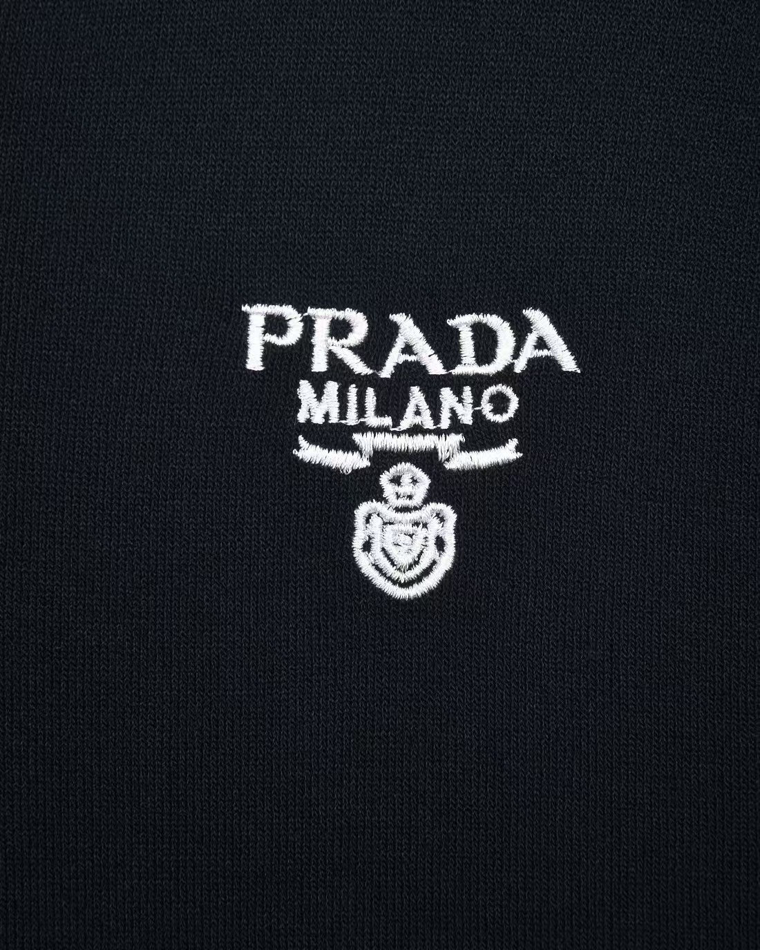 New embroidered knitted short sleeved polo shirt