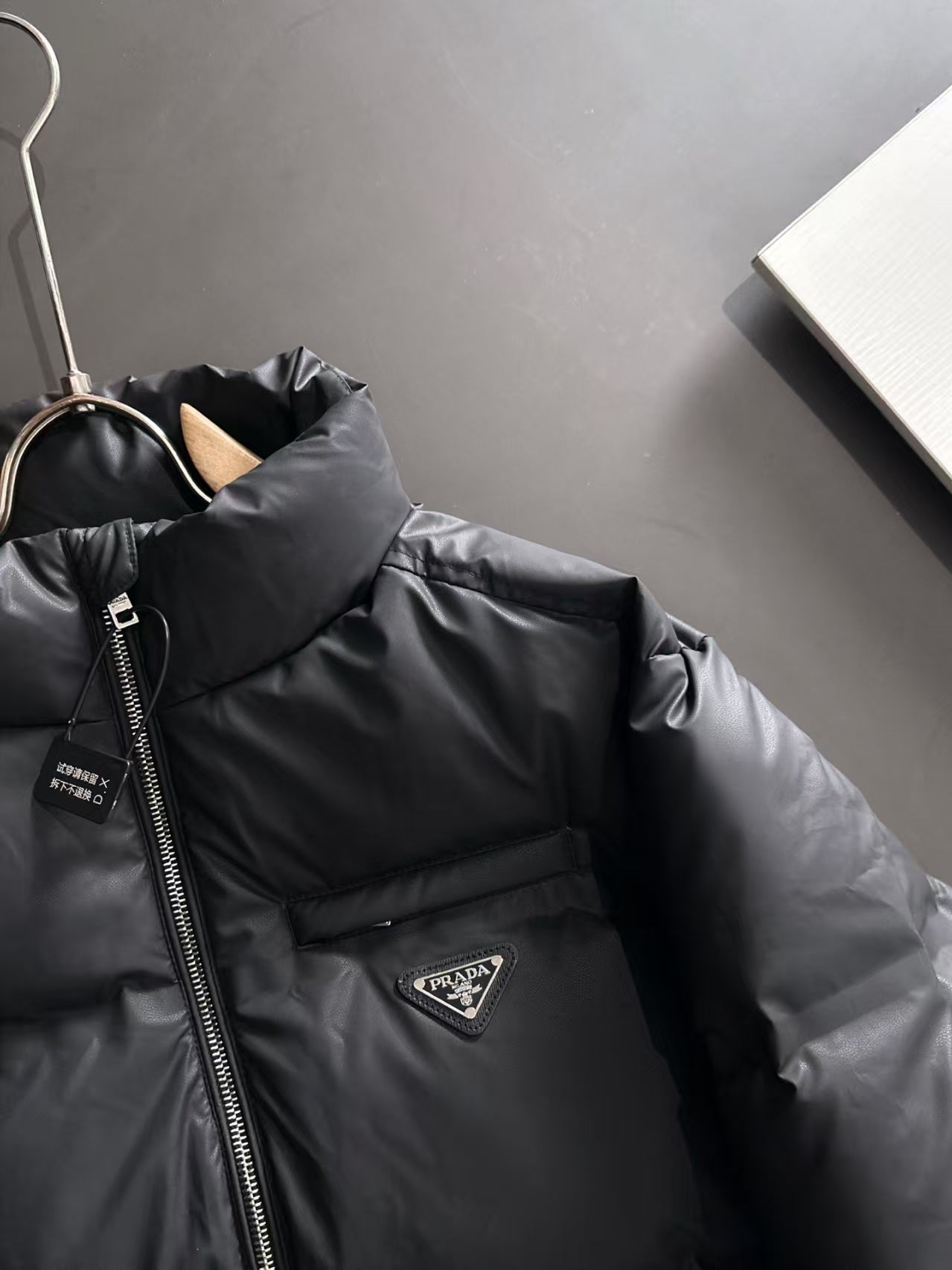New pocket style coated down jacket