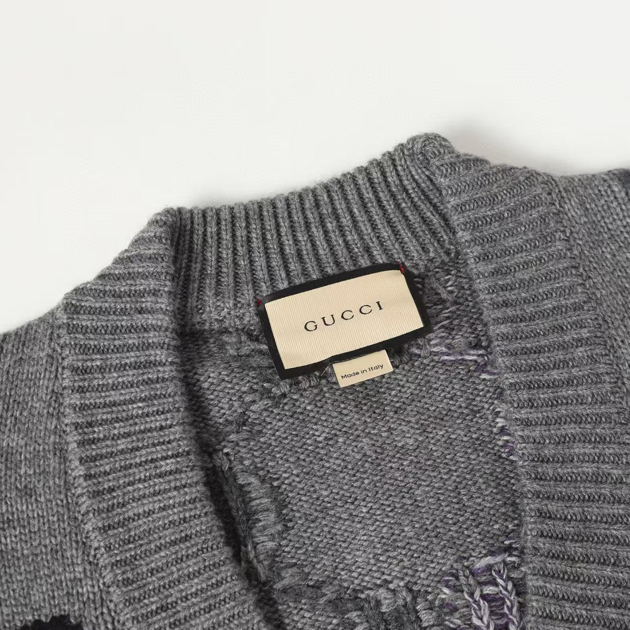 New fully printed knitted cardigan