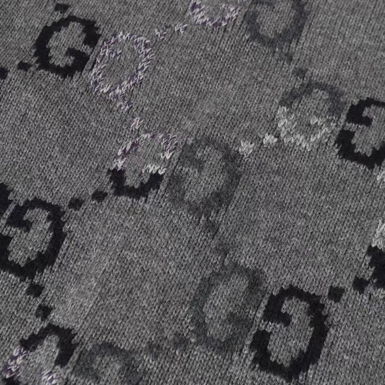 New fully printed knitted cardigan