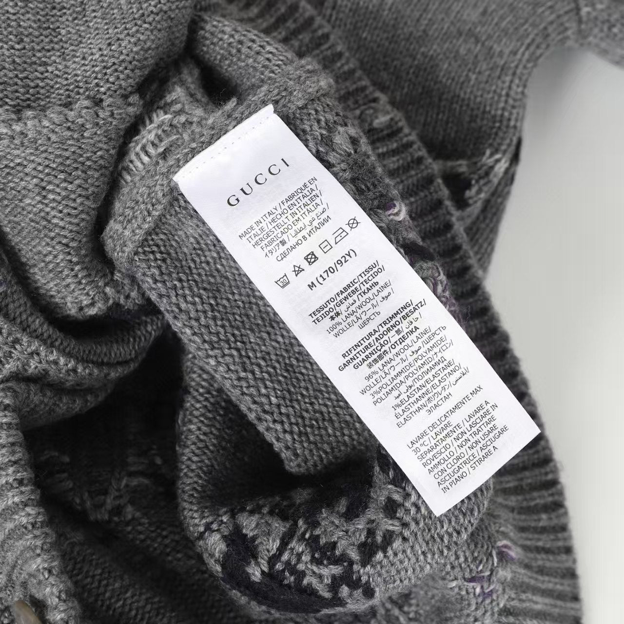 New fully printed knitted cardigan