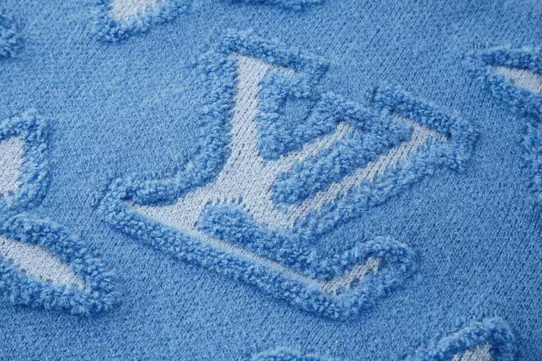 New inlaid sweater