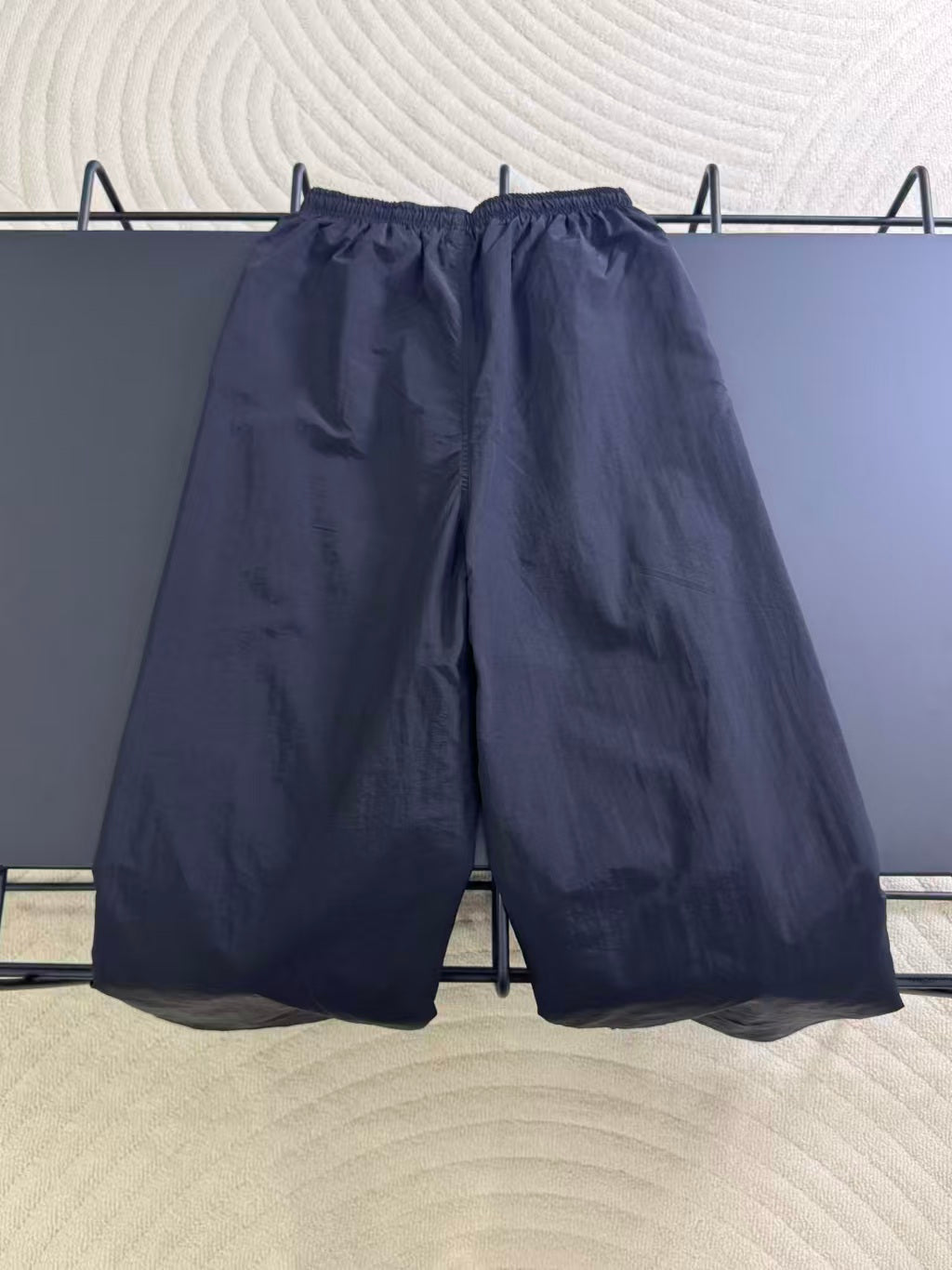 New embroidered sports pants