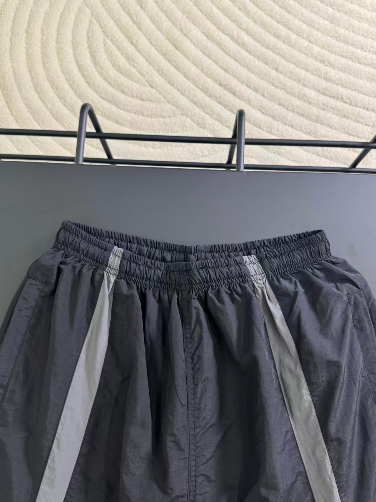 New embroidered sports pants