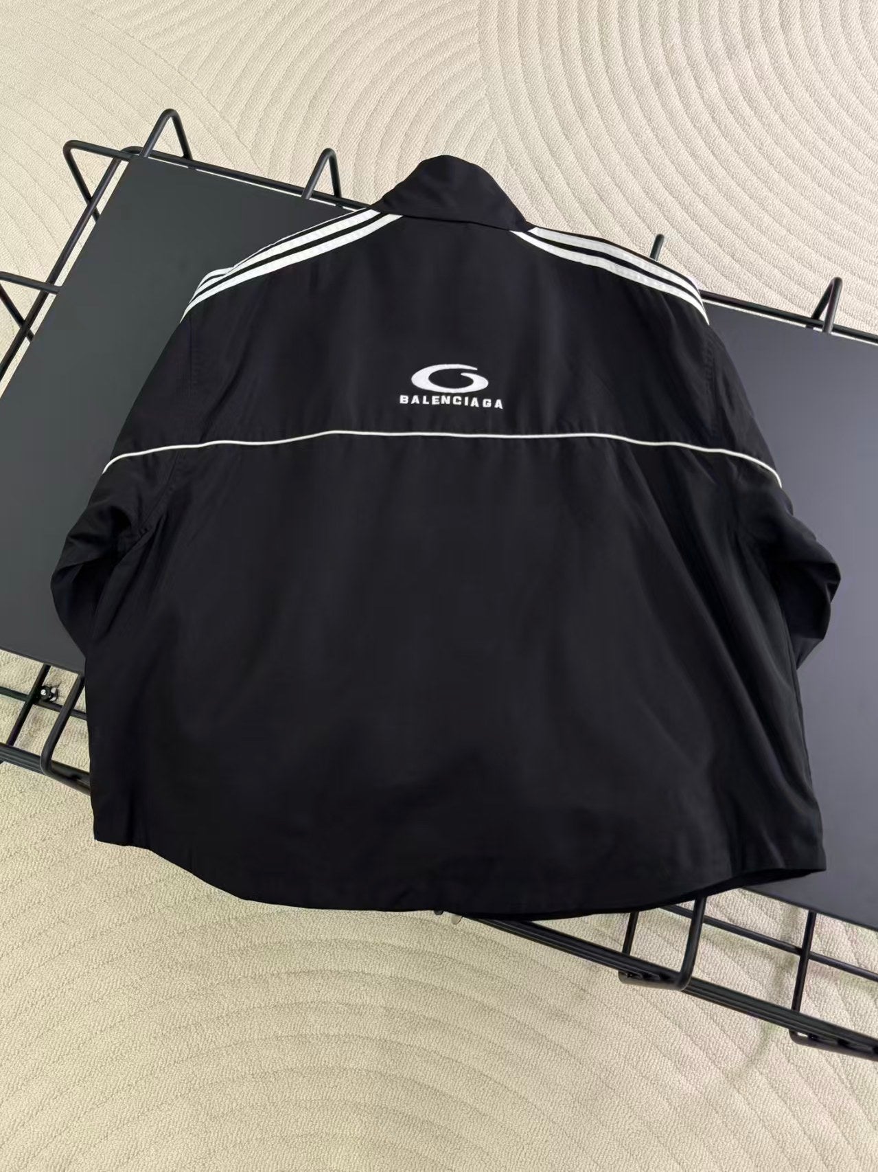 New Half Loop Embroidered Jacket Coat