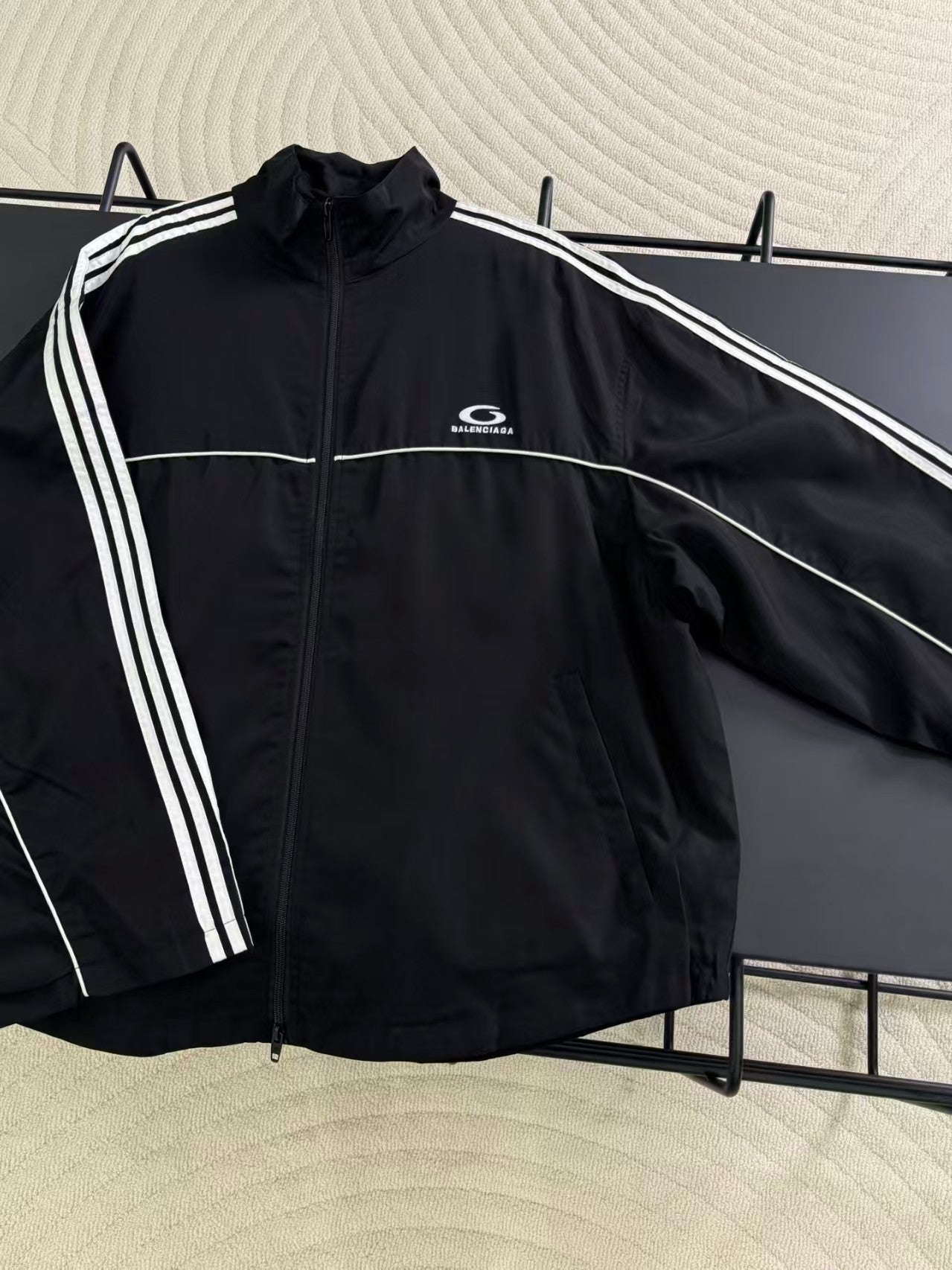 New Half Loop Embroidered Jacket Coat