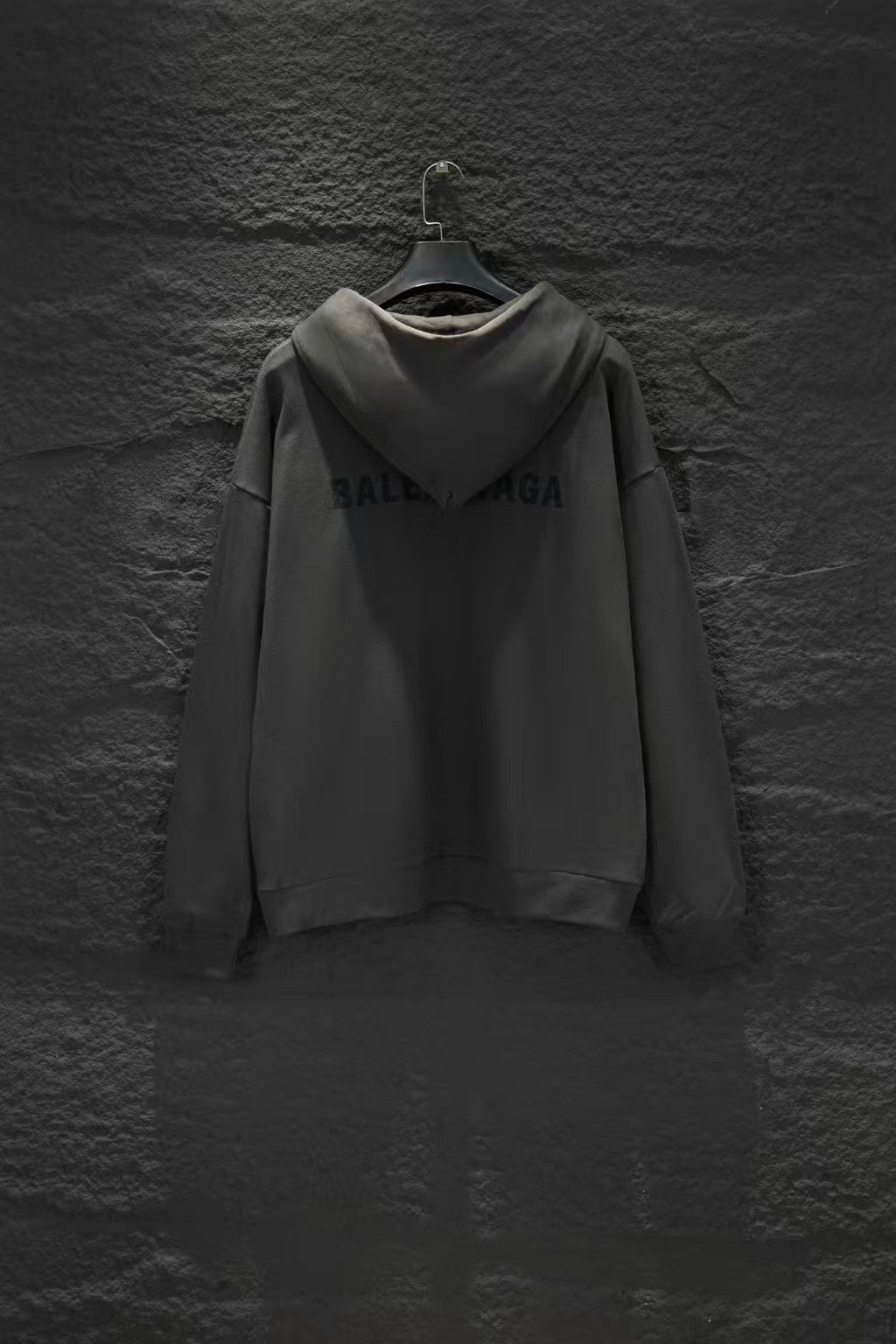 New open chest embroidered hooded sweatshirt
