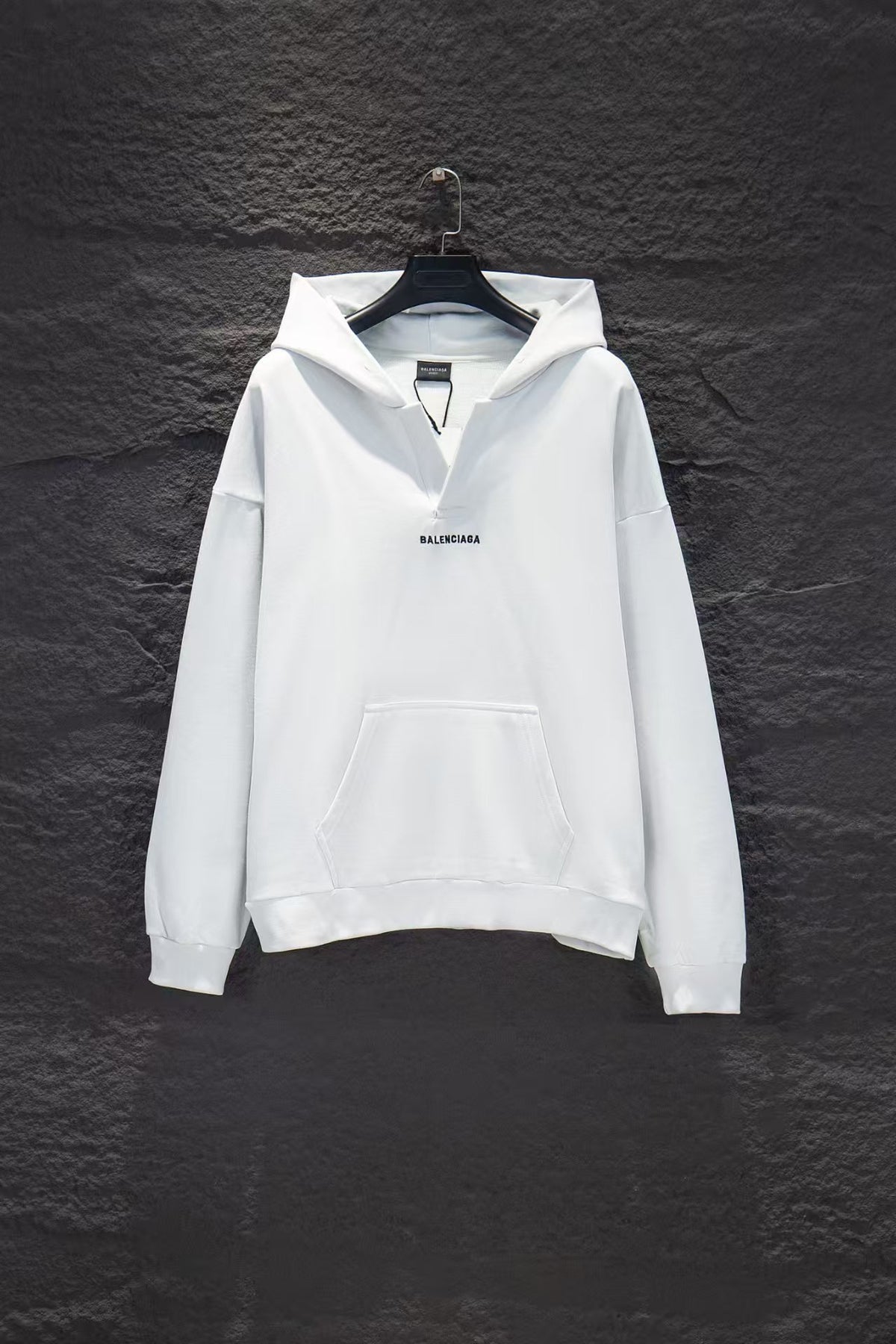 New open chest embroidered hooded sweatshirt