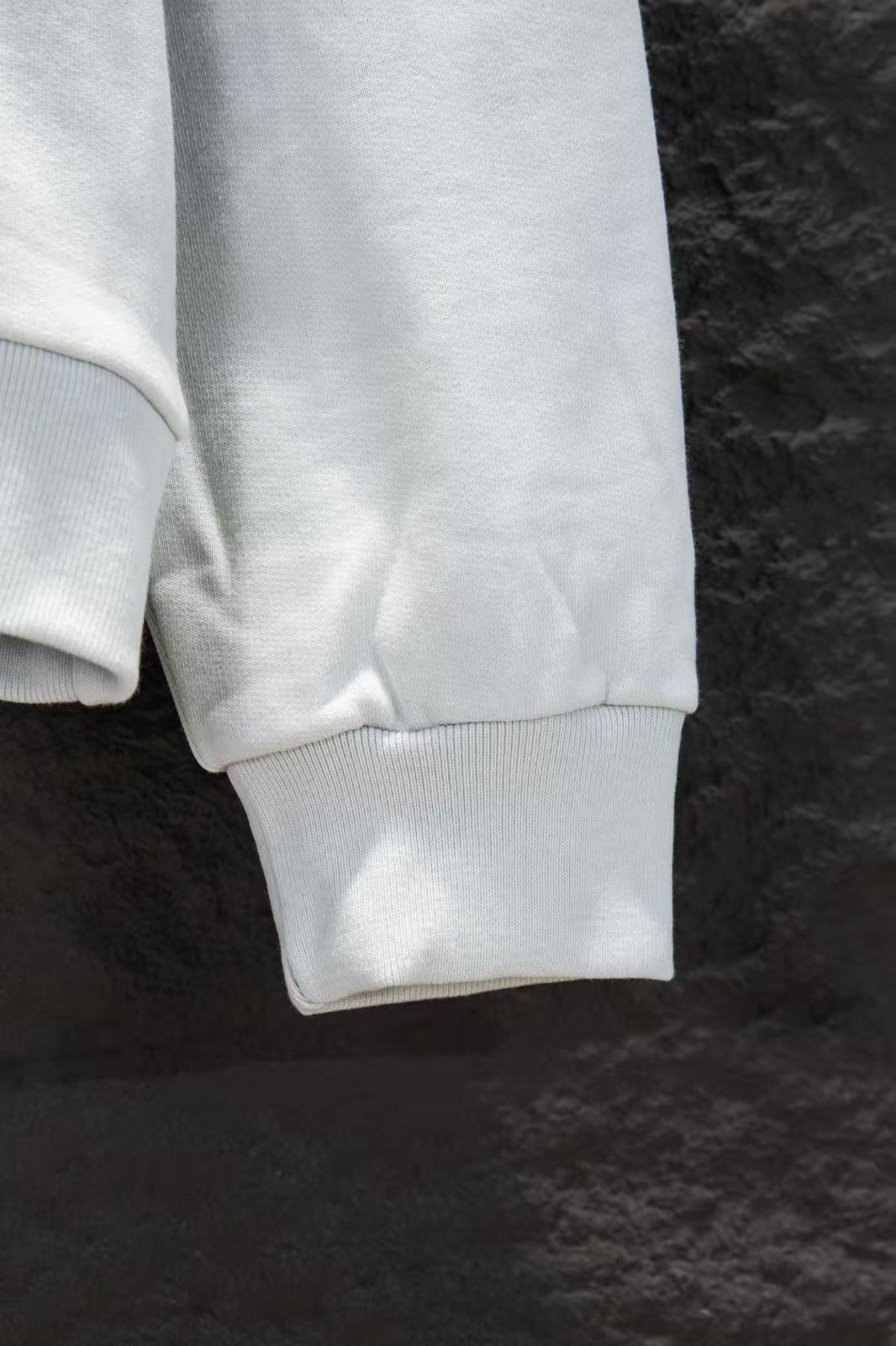 New open chest embroidered hooded sweatshirt