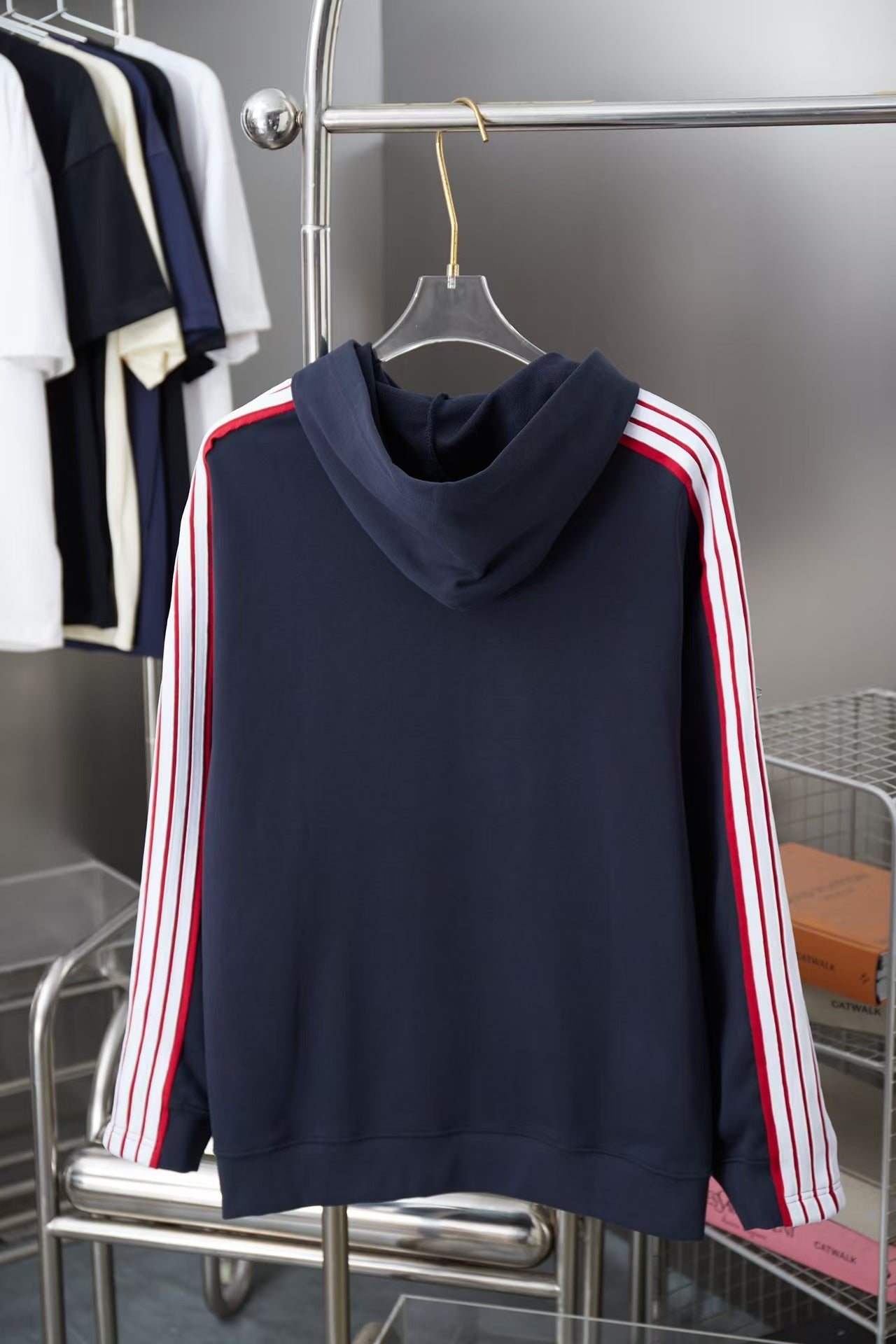 New embroidered hooded sweatshirt