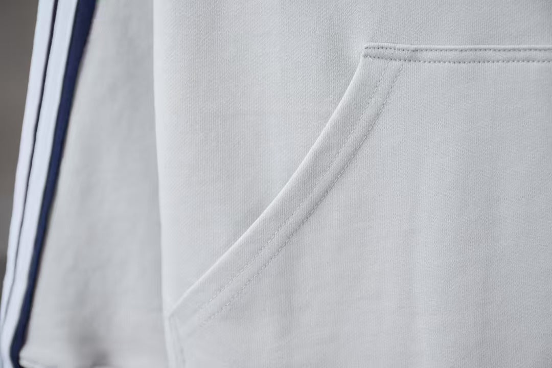 New embroidered hooded sweatshirt