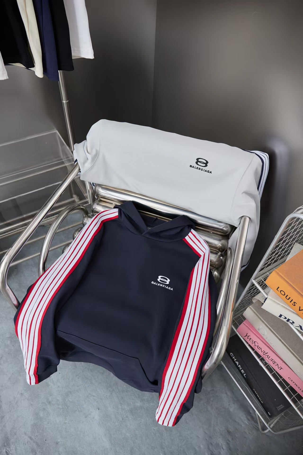 New embroidered hooded sweatshirt