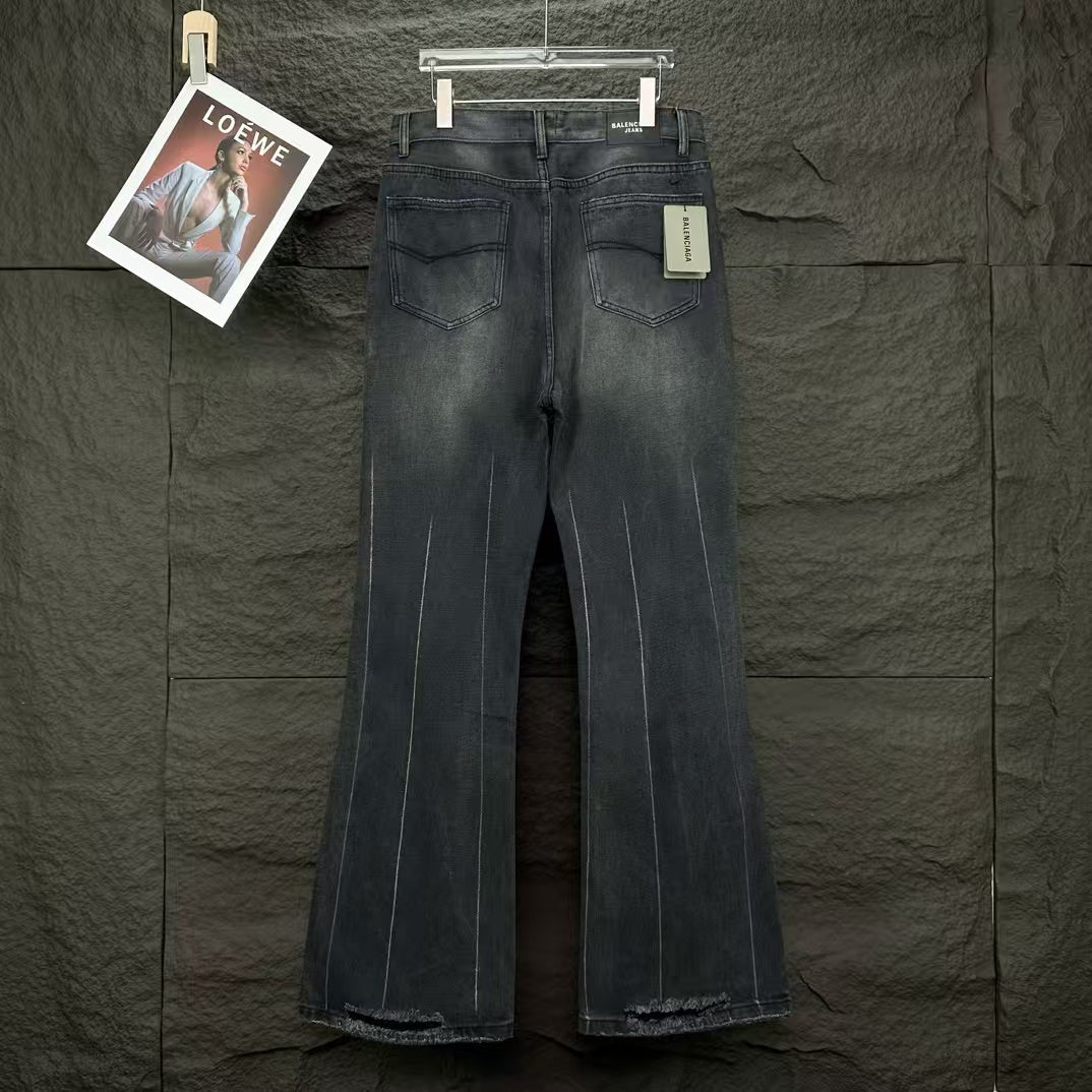New loose micro flared jeans