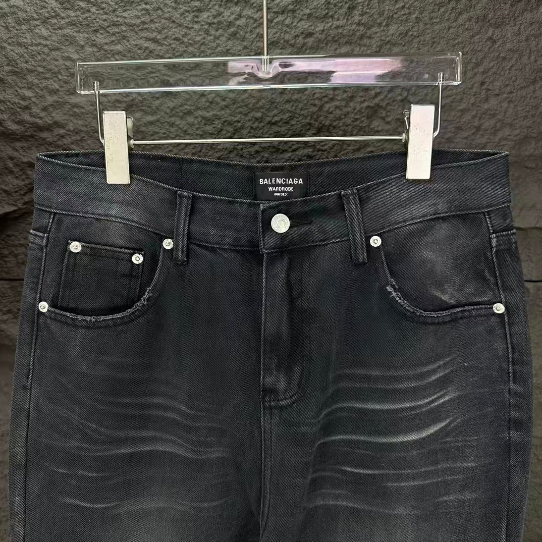 New loose micro flared jeans