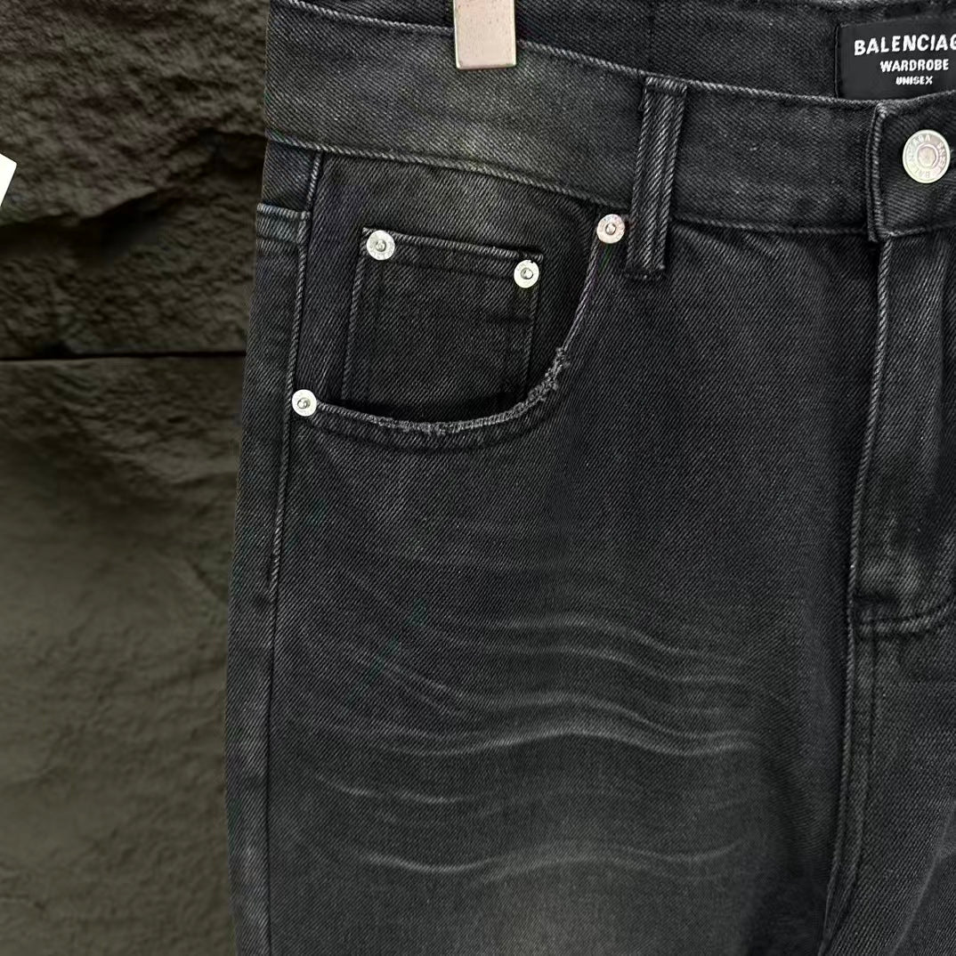 New loose micro flared jeans