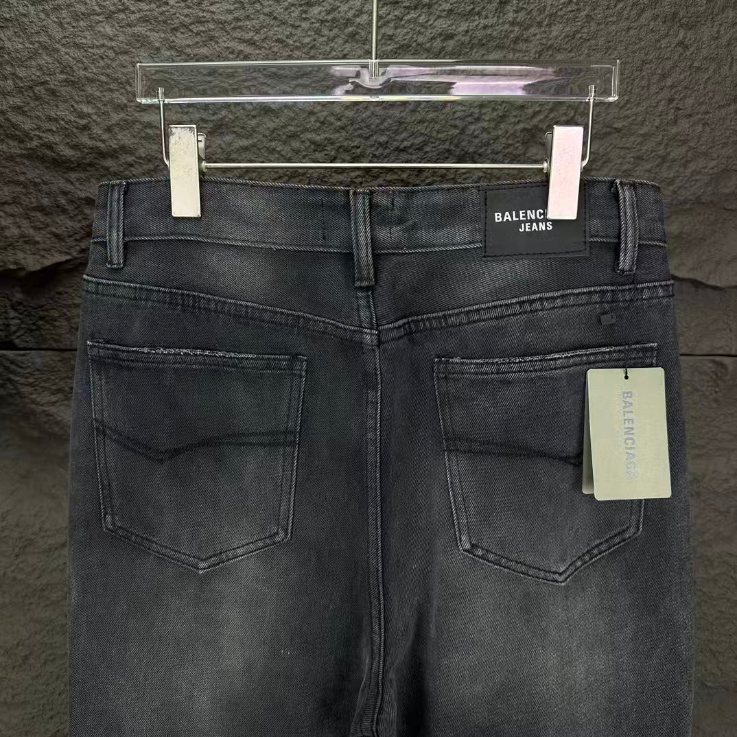 New loose micro flared jeans