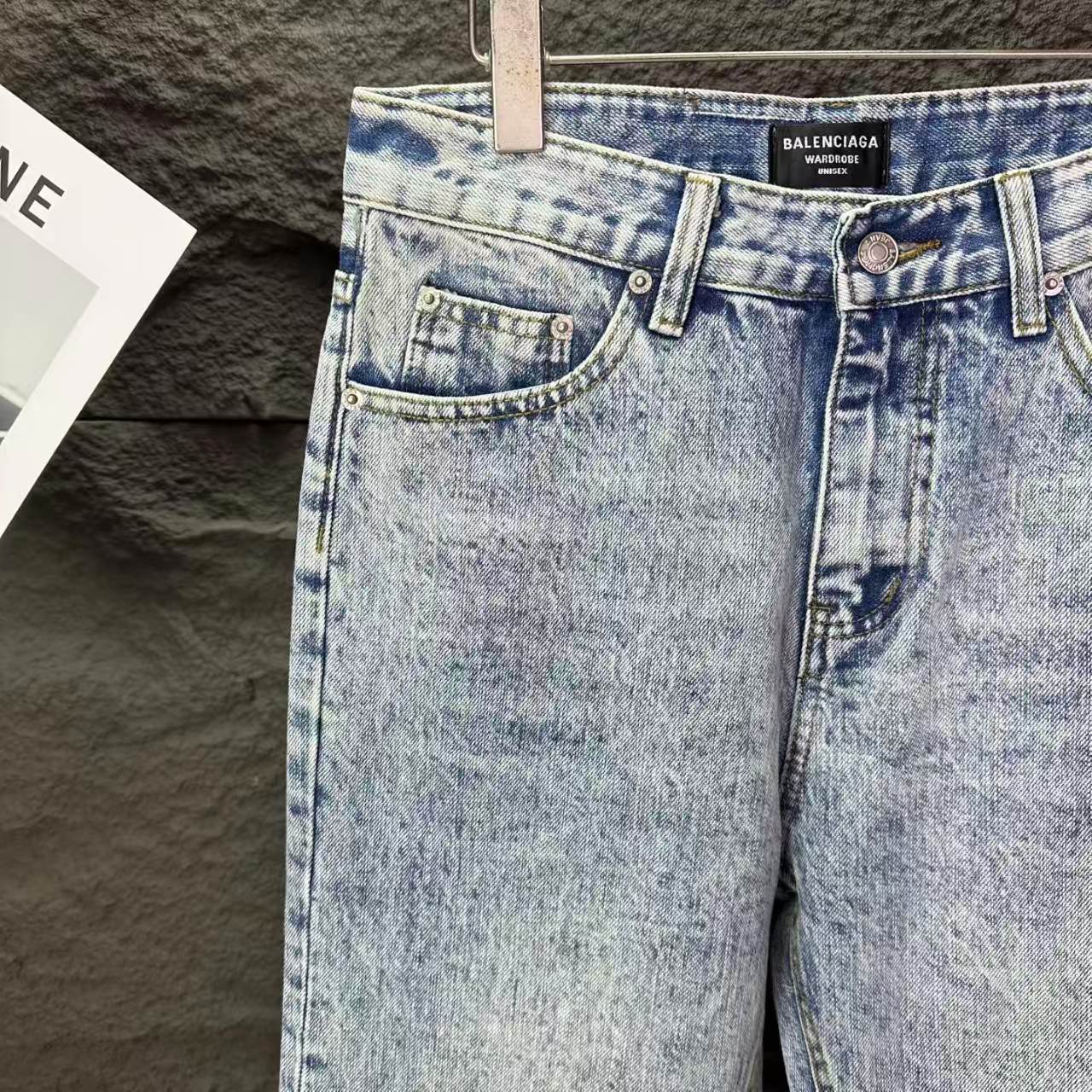 New washed loose slightly flared jeans