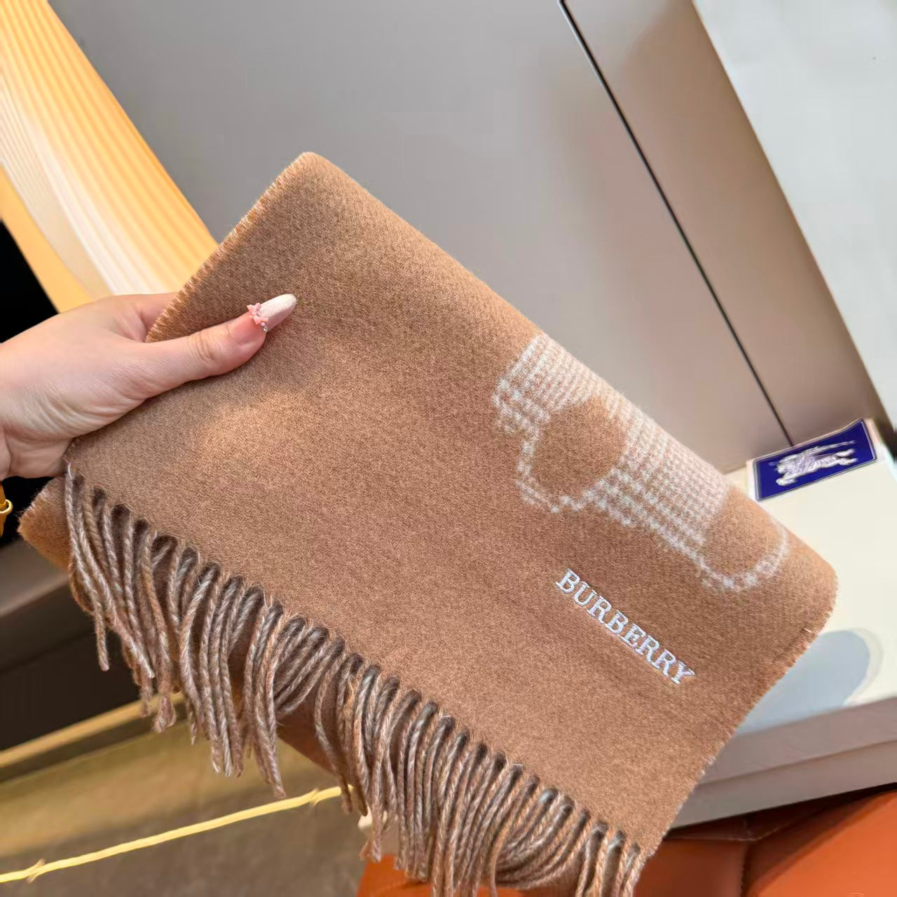 New cashmere scarf