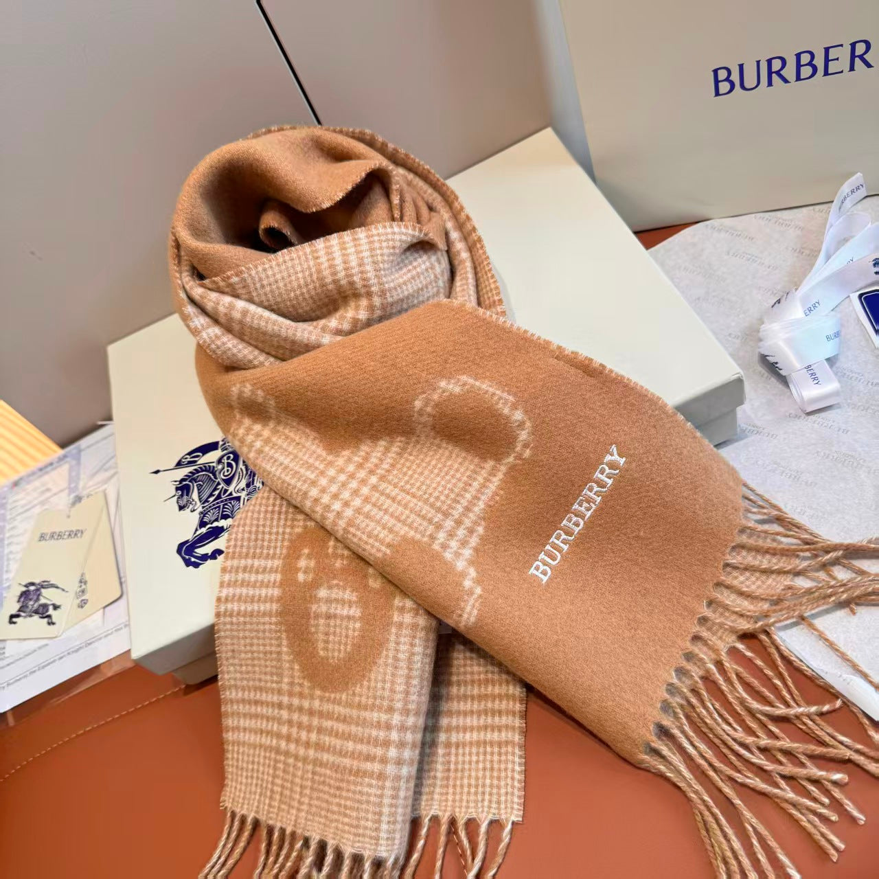New cashmere scarf