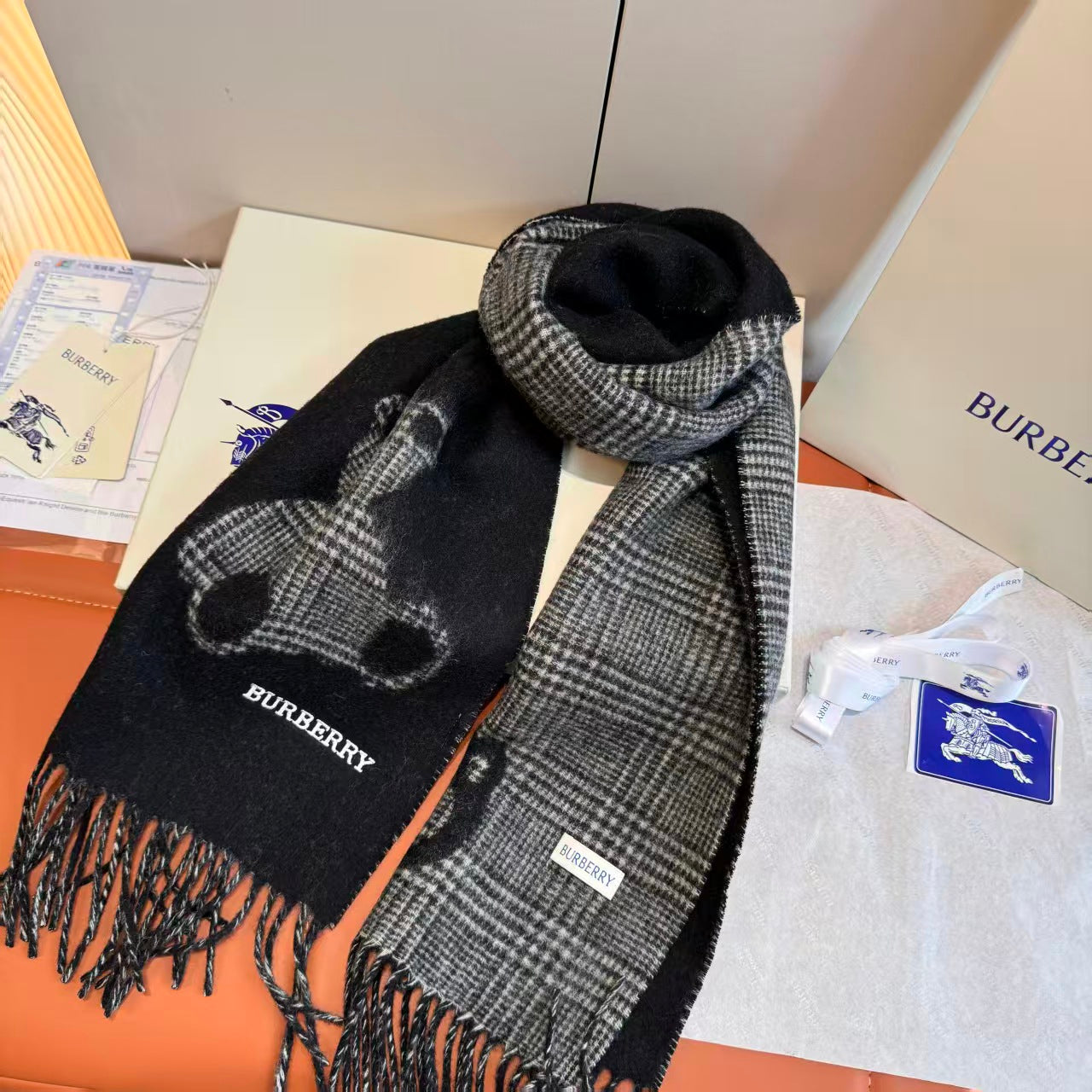 New cashmere scarf